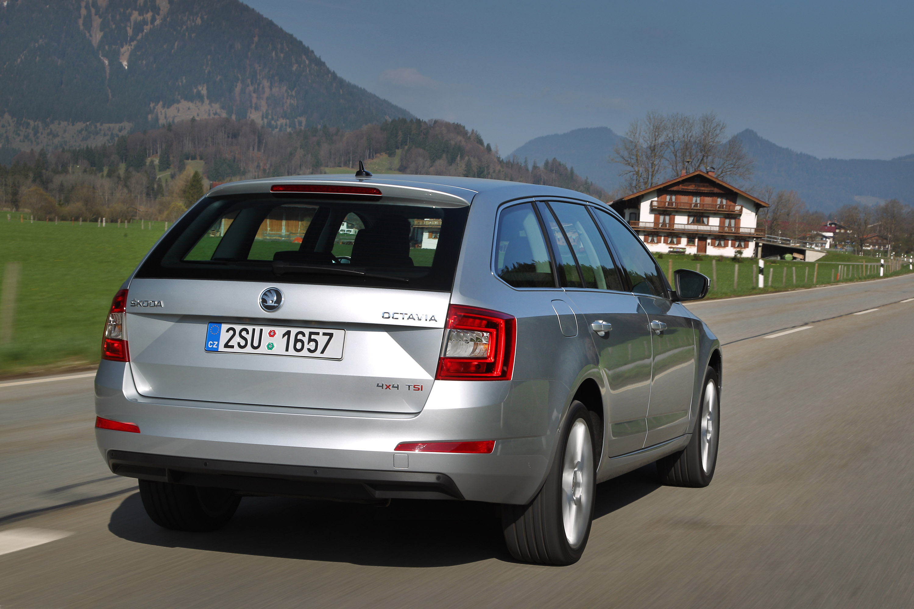 SKODA Octavia photo #81