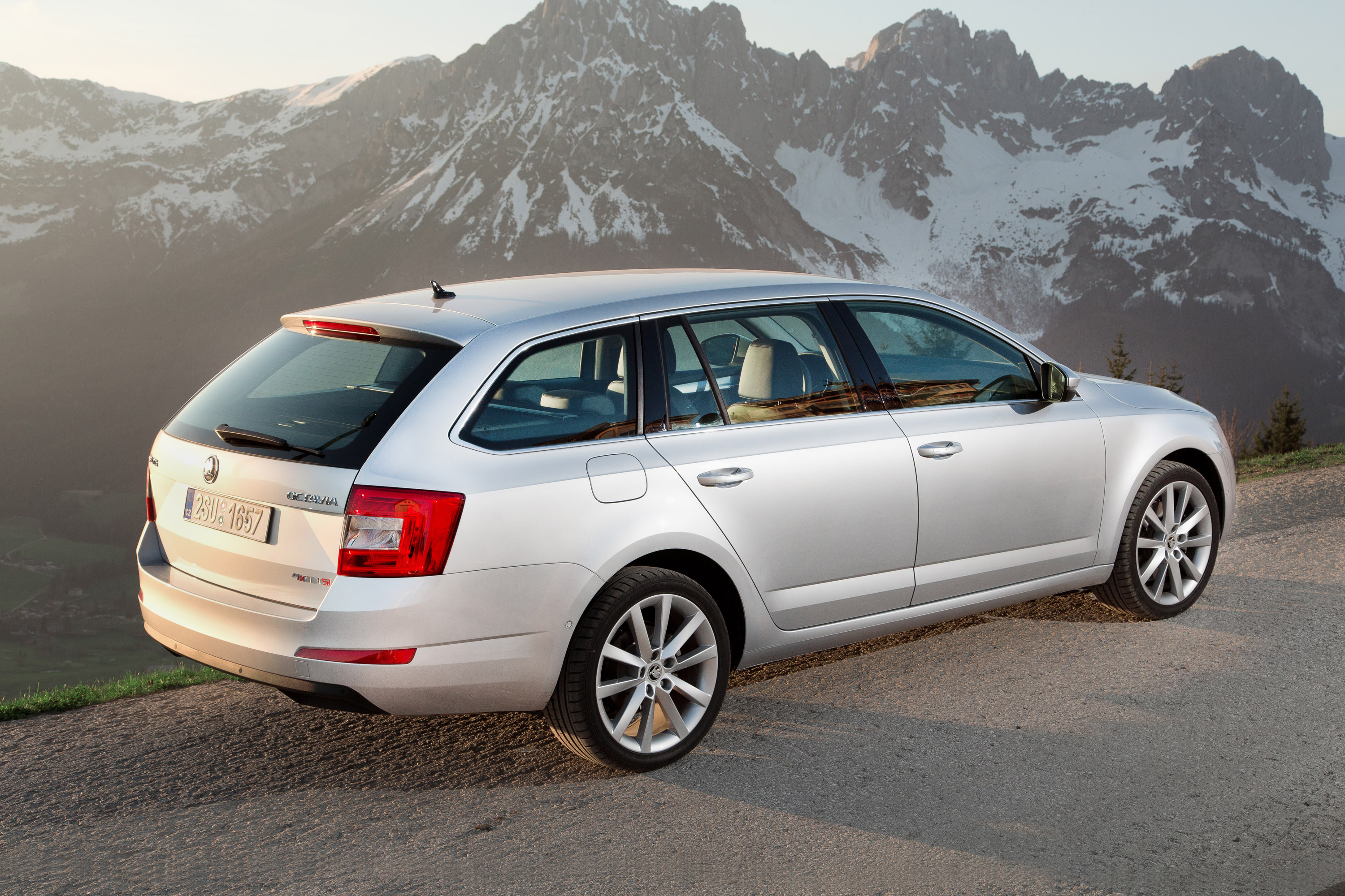 SKODA Octavia photo #83