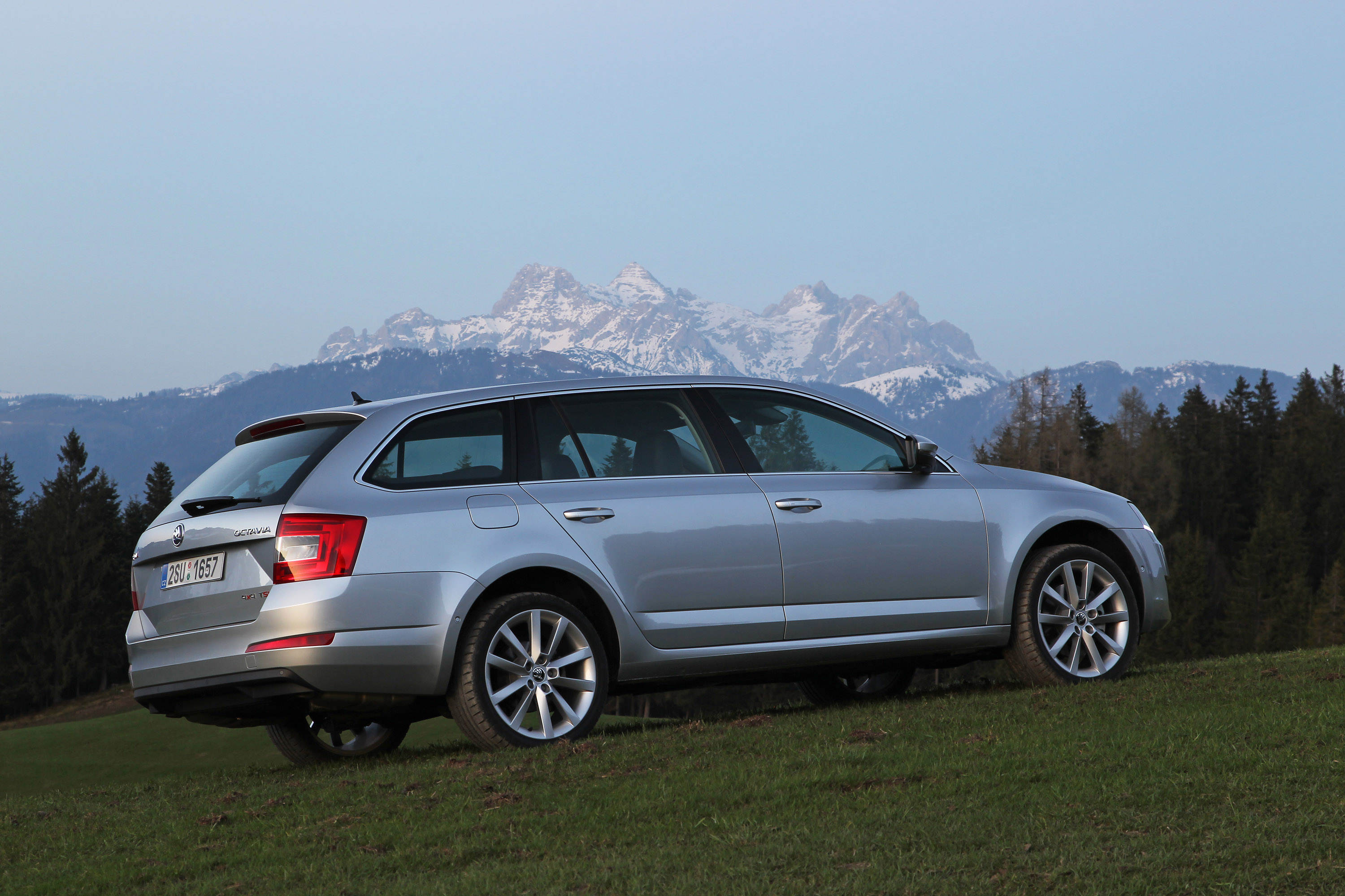 SKODA Octavia photo #90