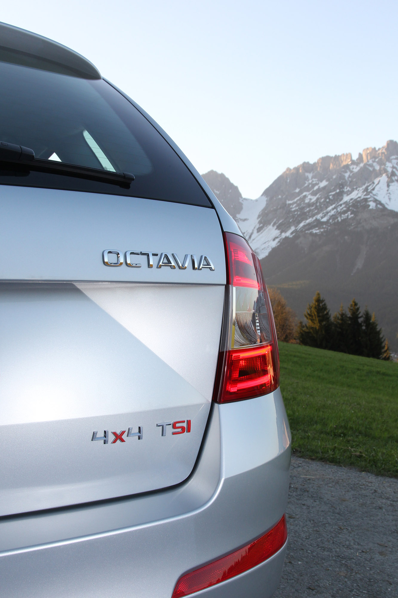 SKODA Octavia photo #91