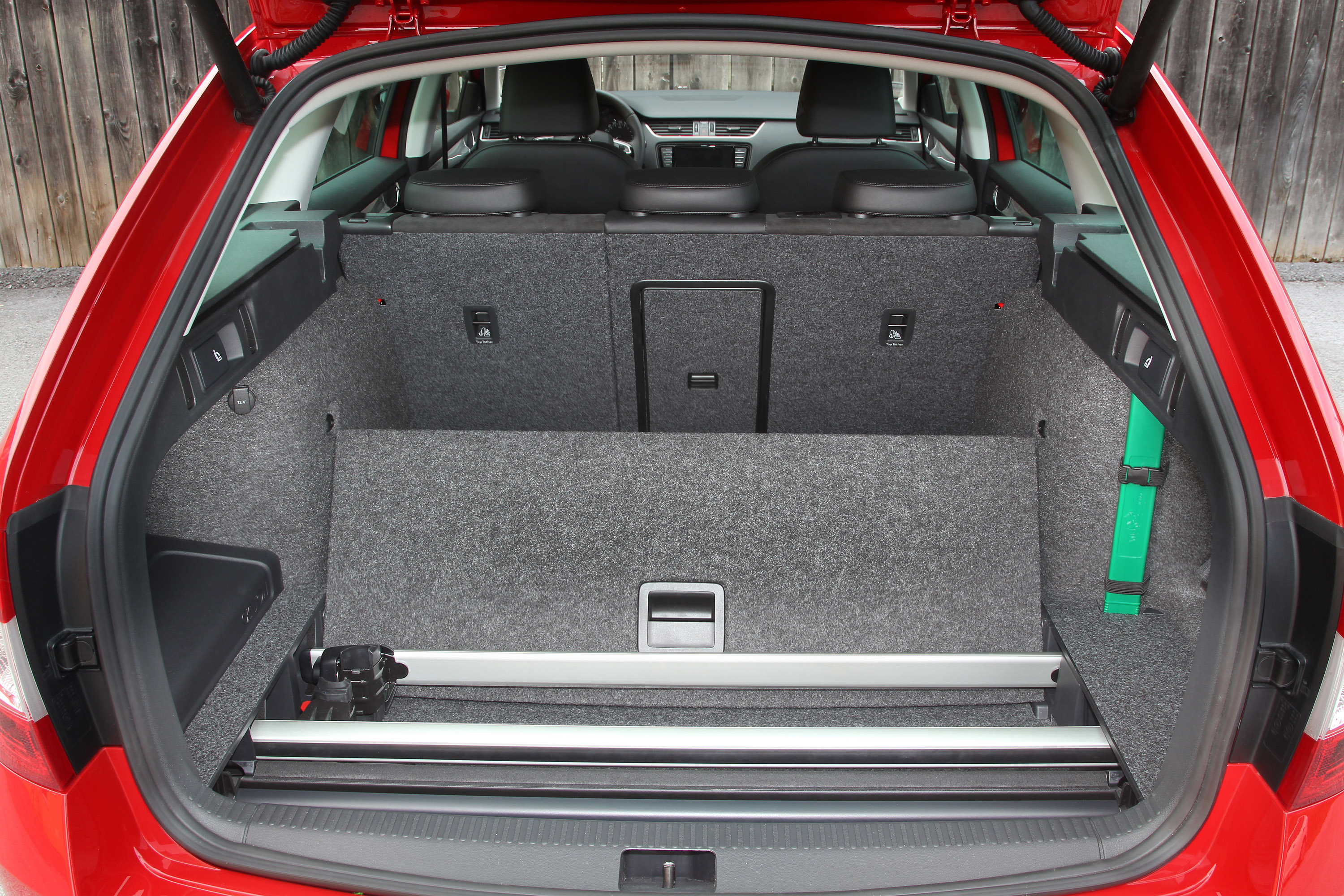SKODA Octavia photo #95