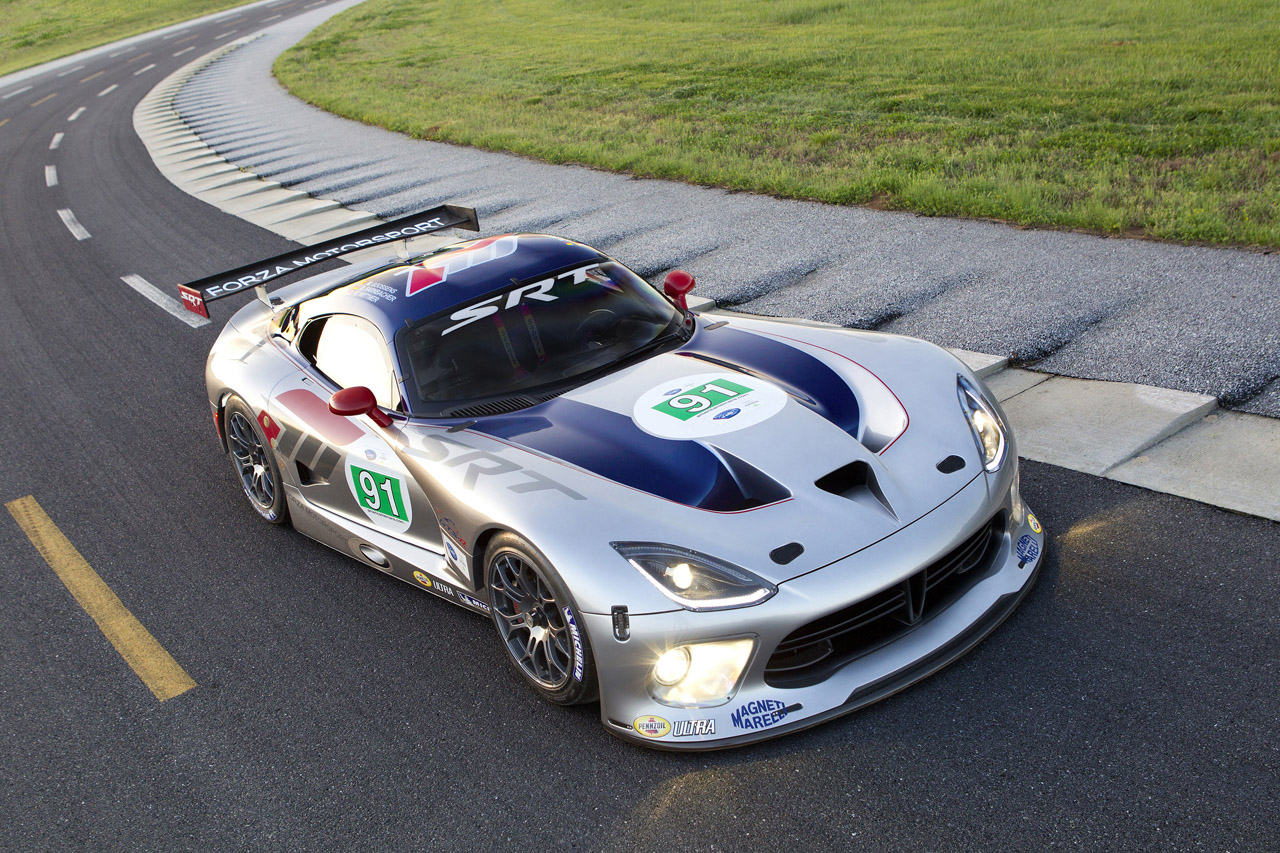 SRT Dodge Viper GTS-R photo #2