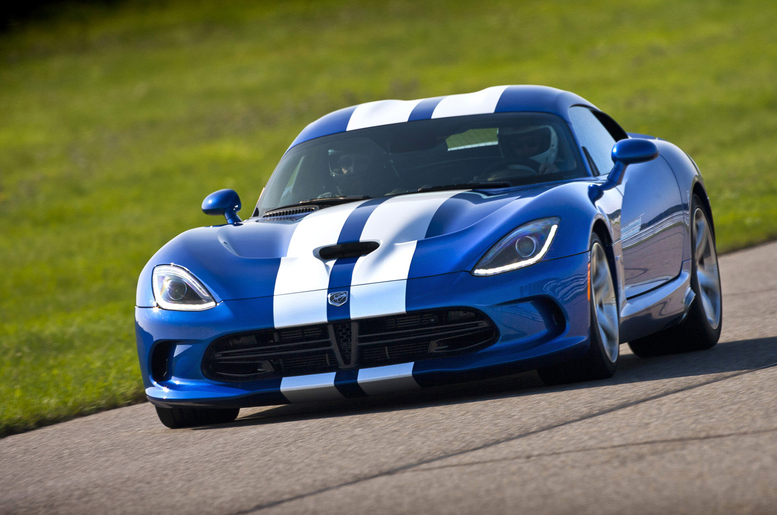 SRT Viper GTS photo #2