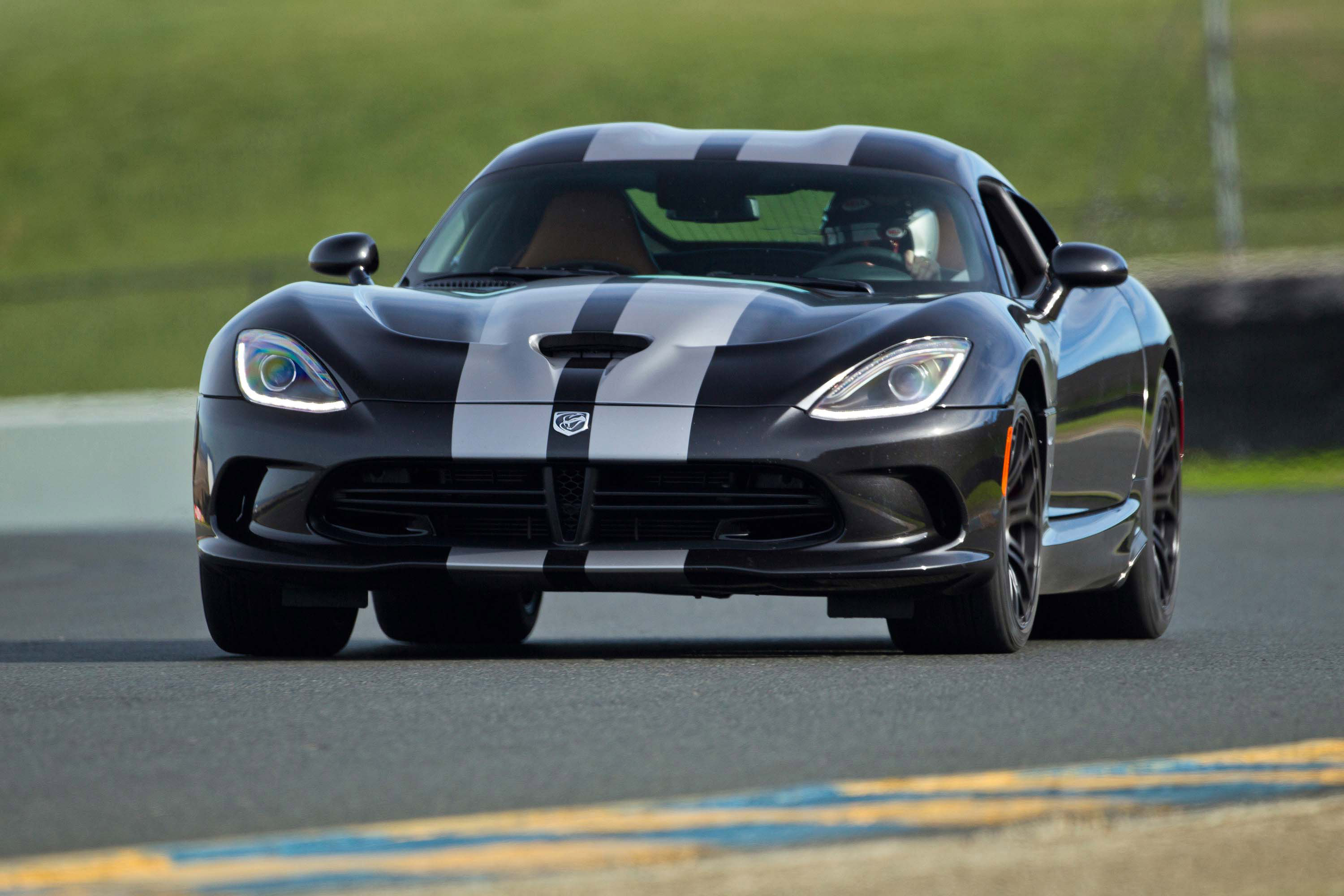 SRT Viper GTS photo #15