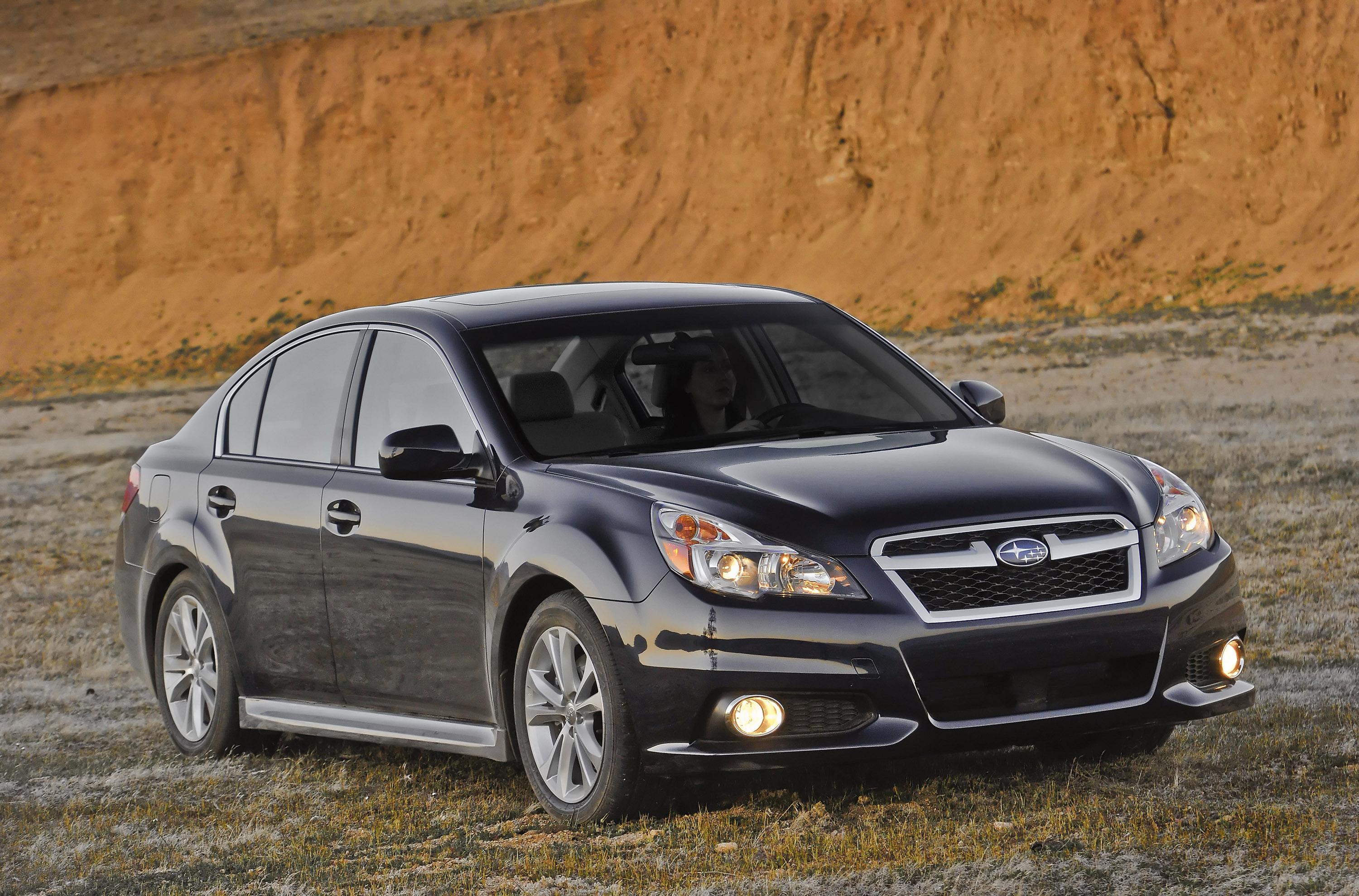 Subaru Legacy photo #4