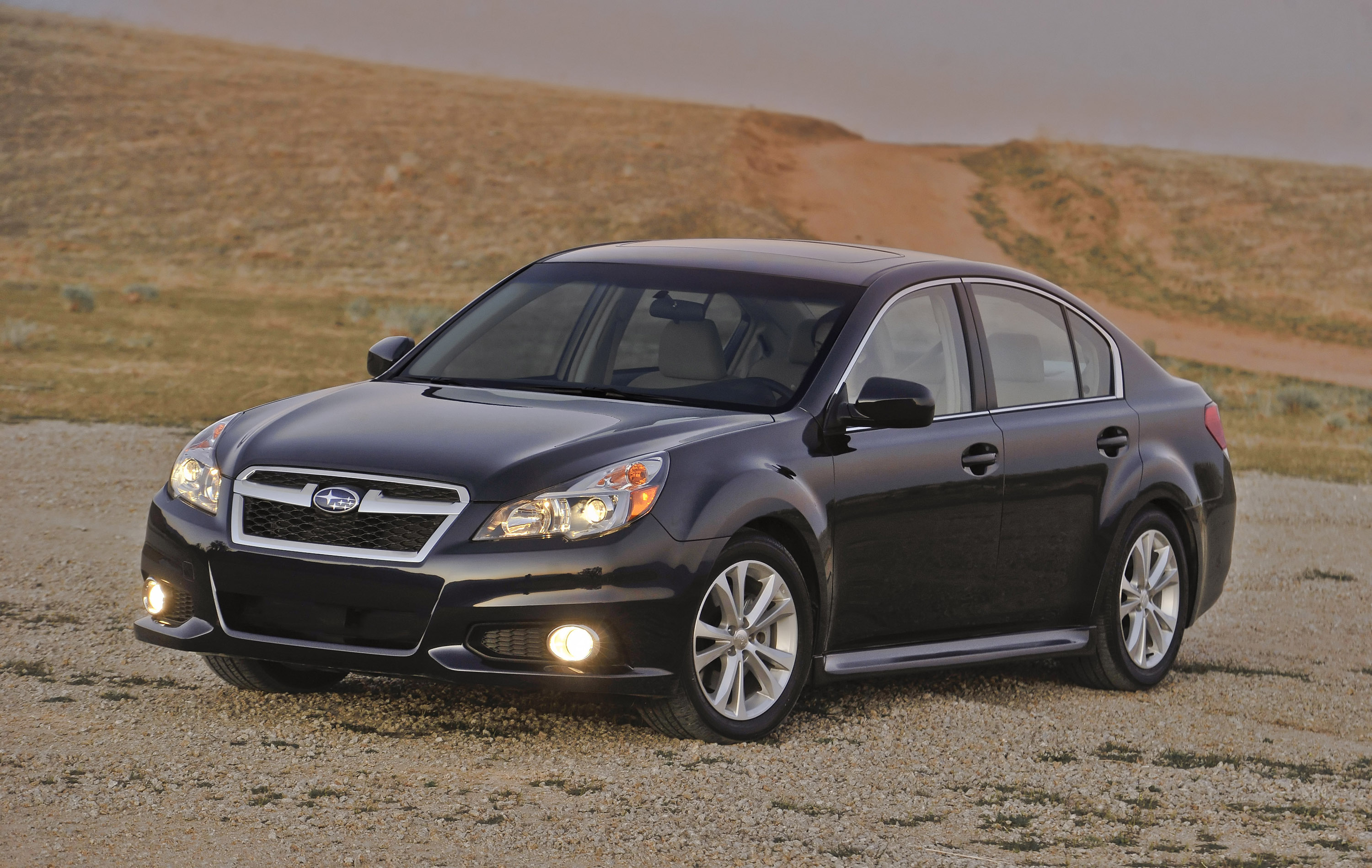 Subaru Legacy photo #5