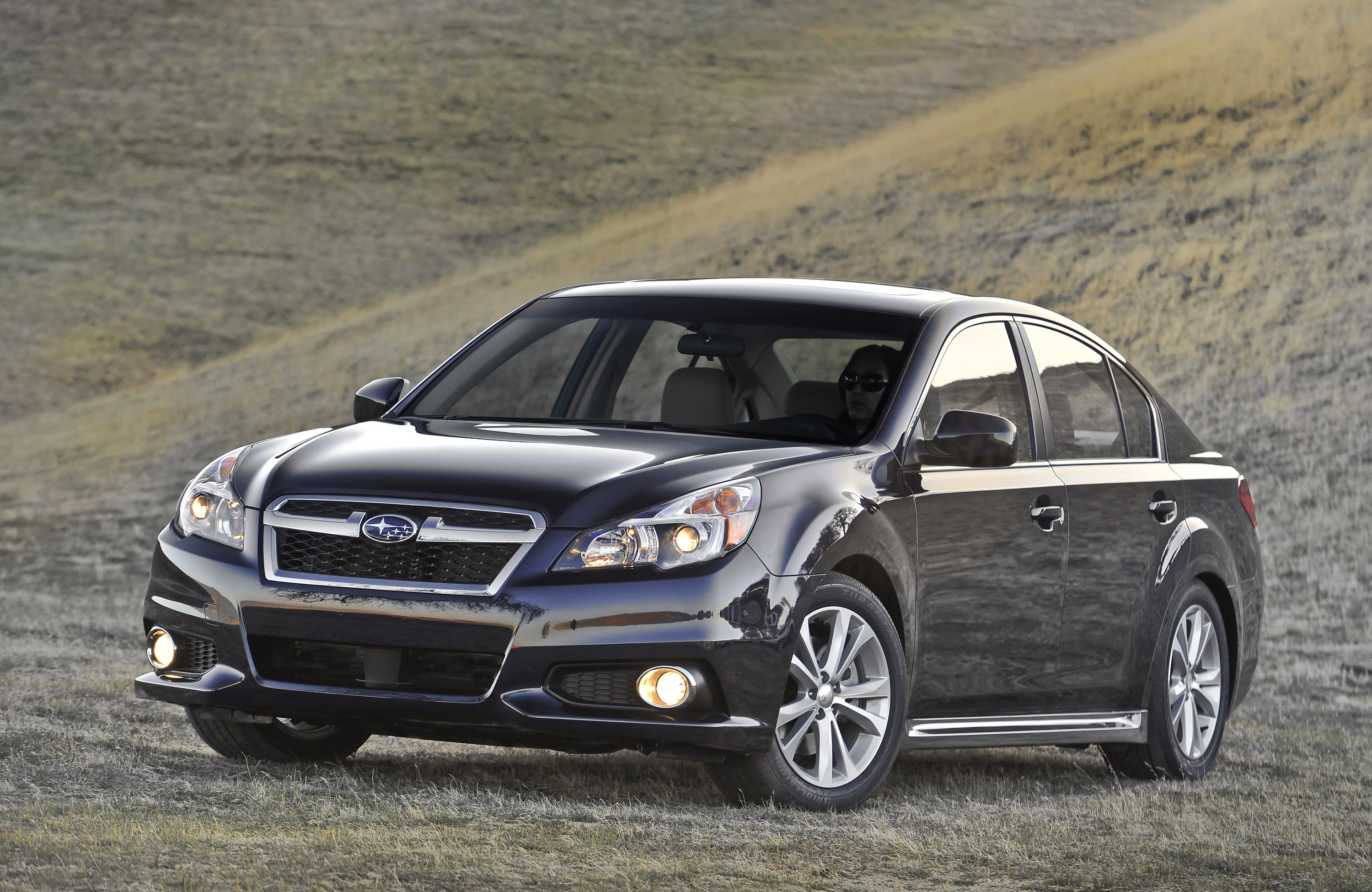Subaru Legacy photo #11