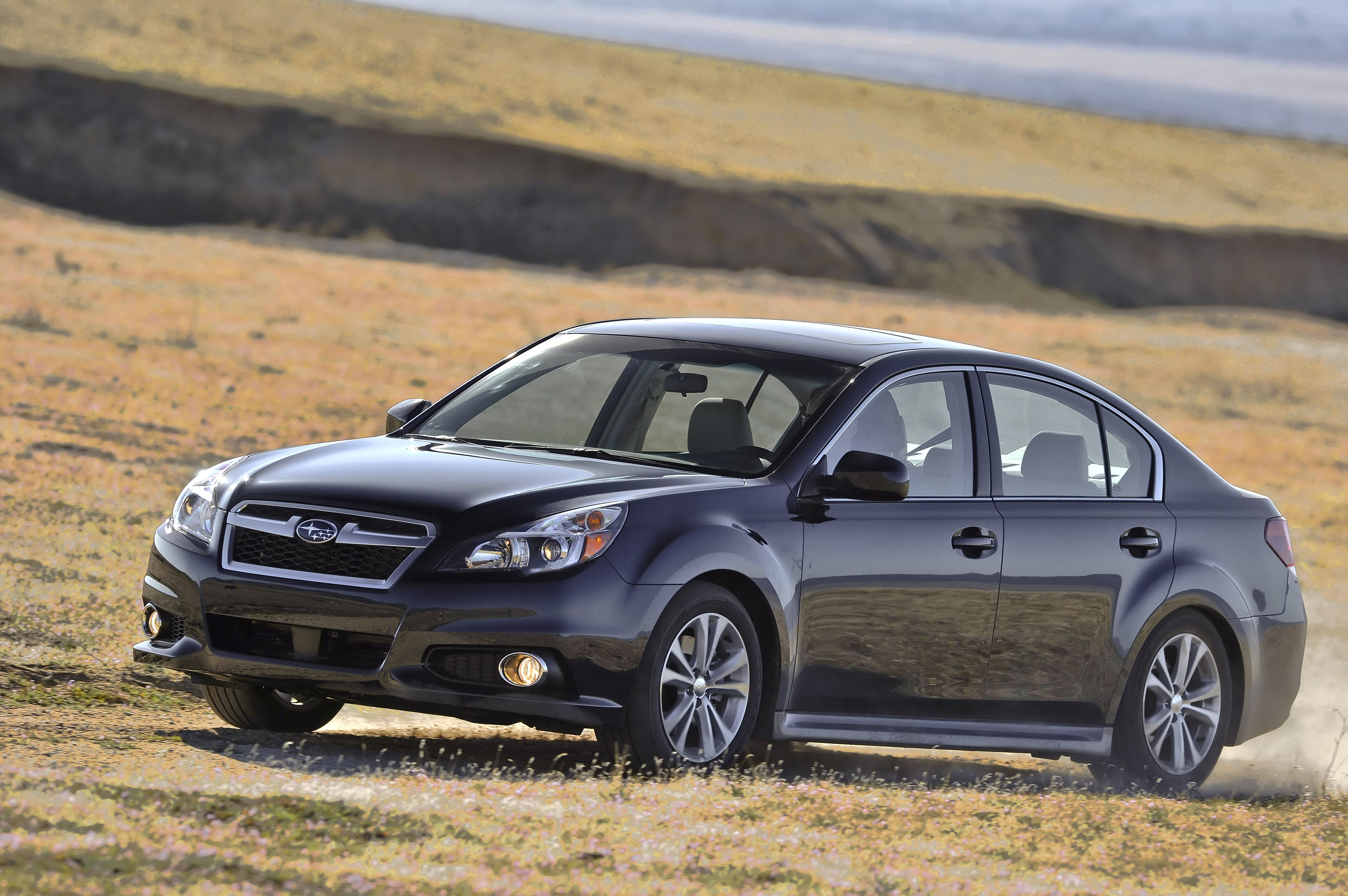 Subaru Legacy photo #13