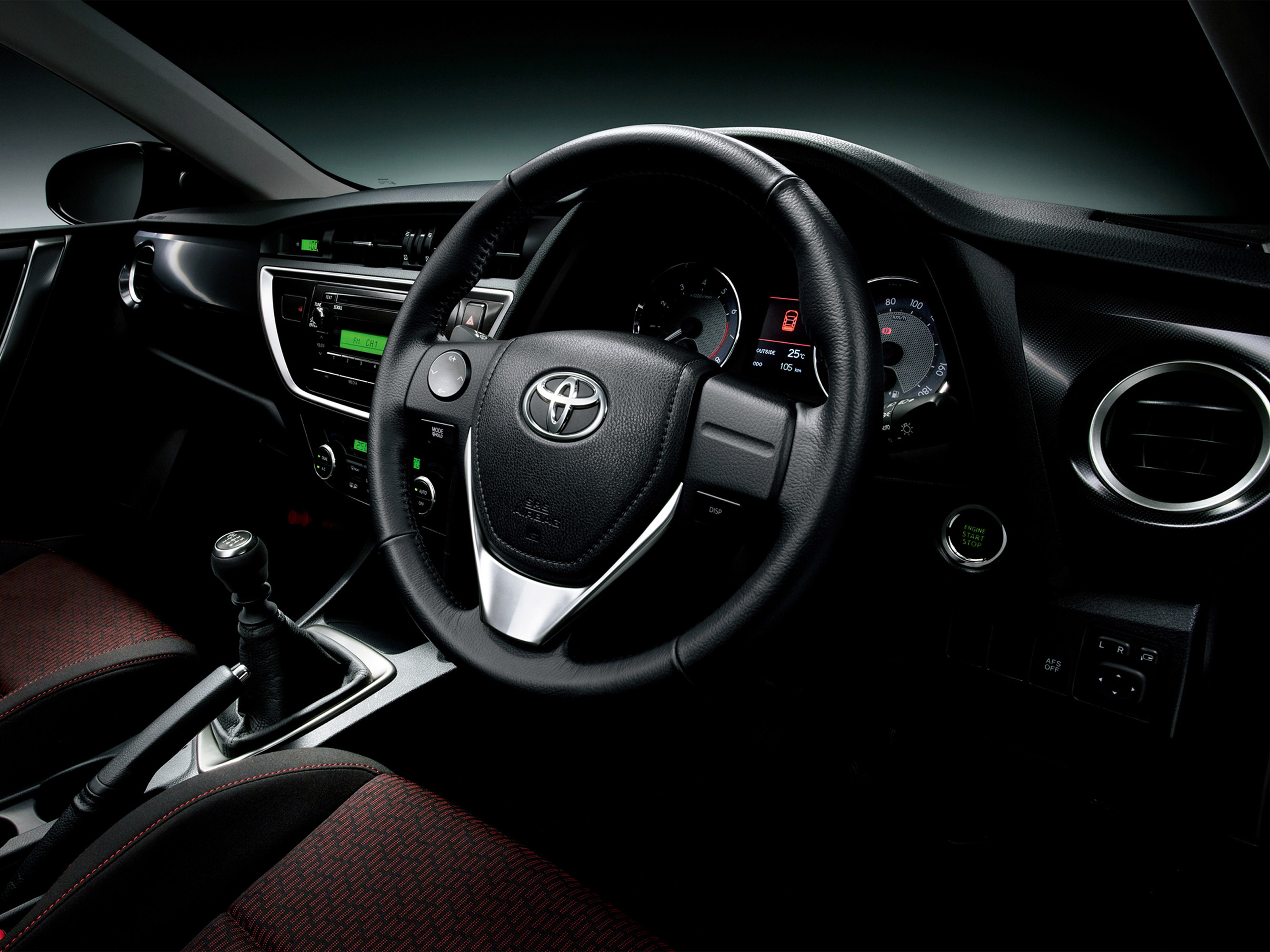 Toyota Auris photo #25