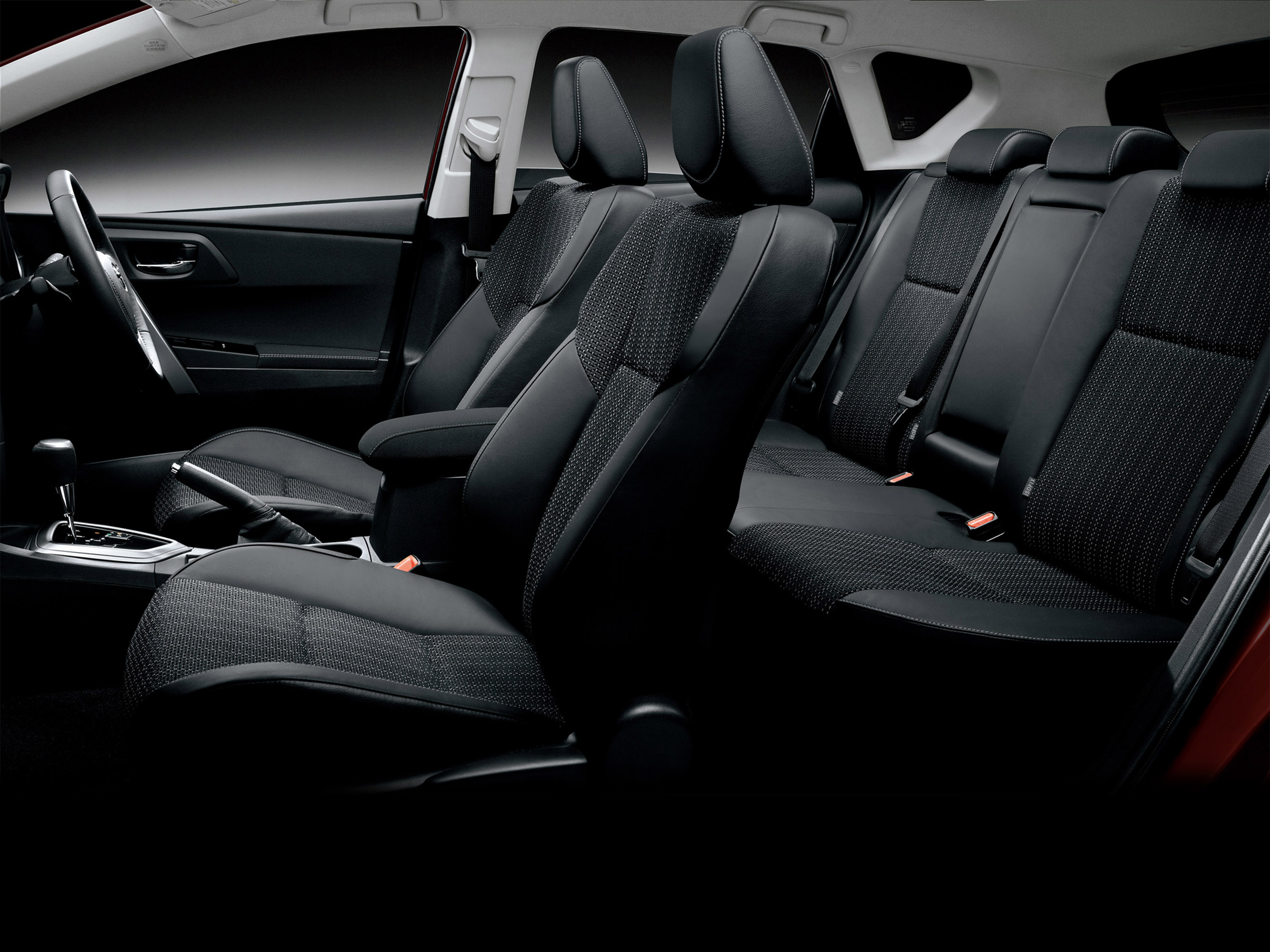 Toyota Auris photo #26