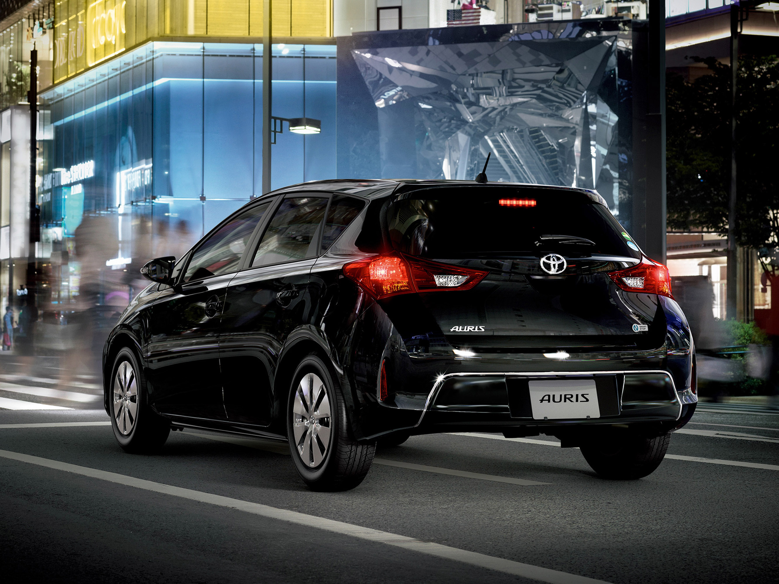 Toyota Auris photo #35
