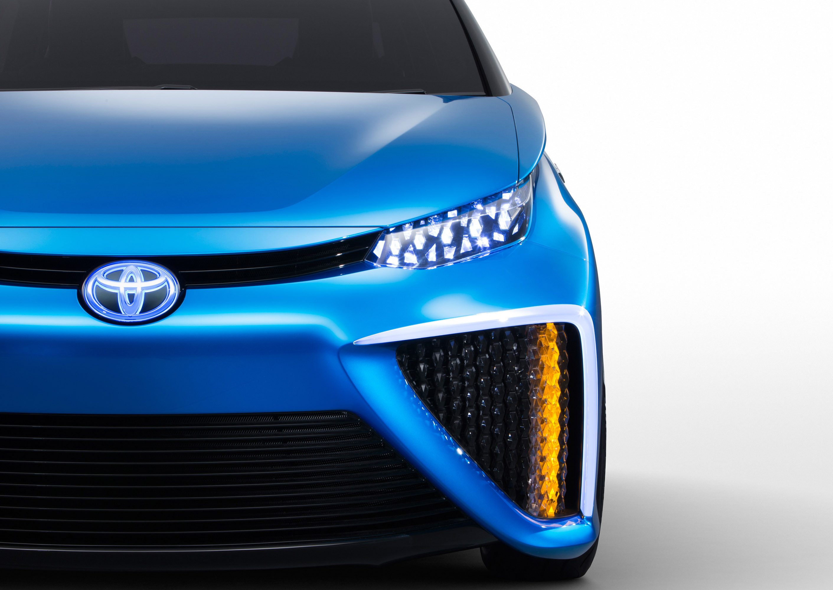 Toyota FCV Concept photo #18