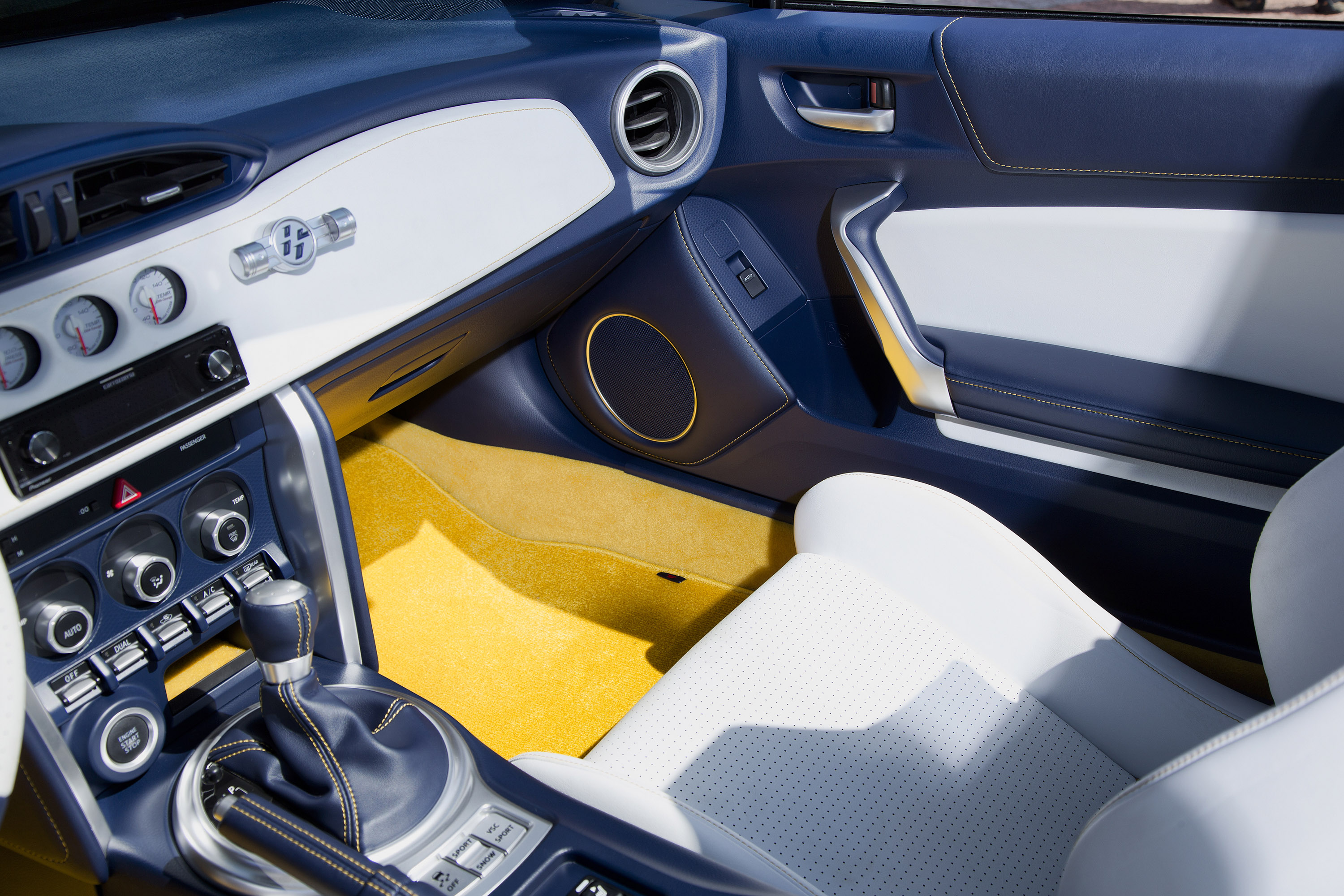 Toyota FT-86 Open Concept photo #13