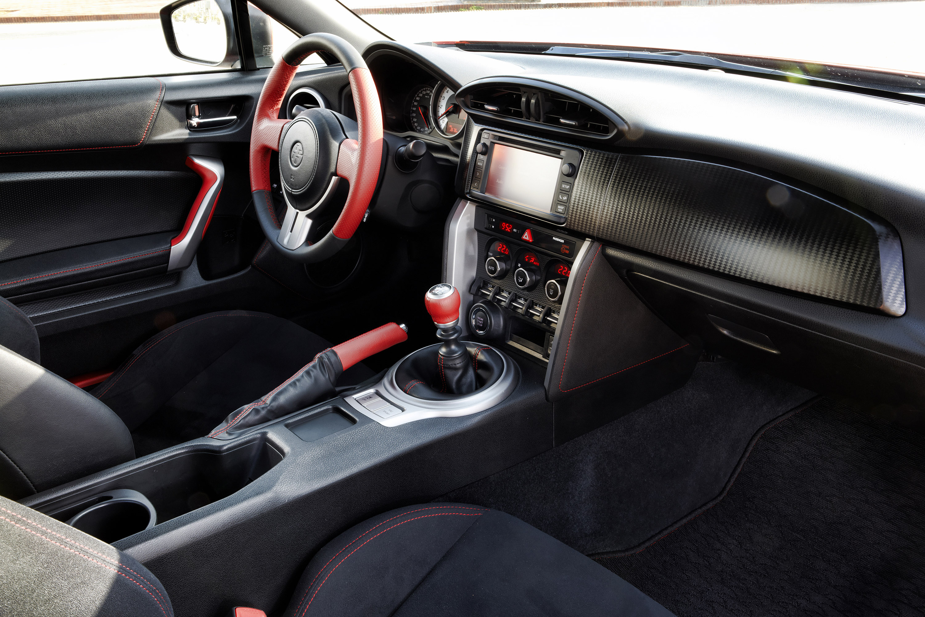 Toyota GT86 photo #30