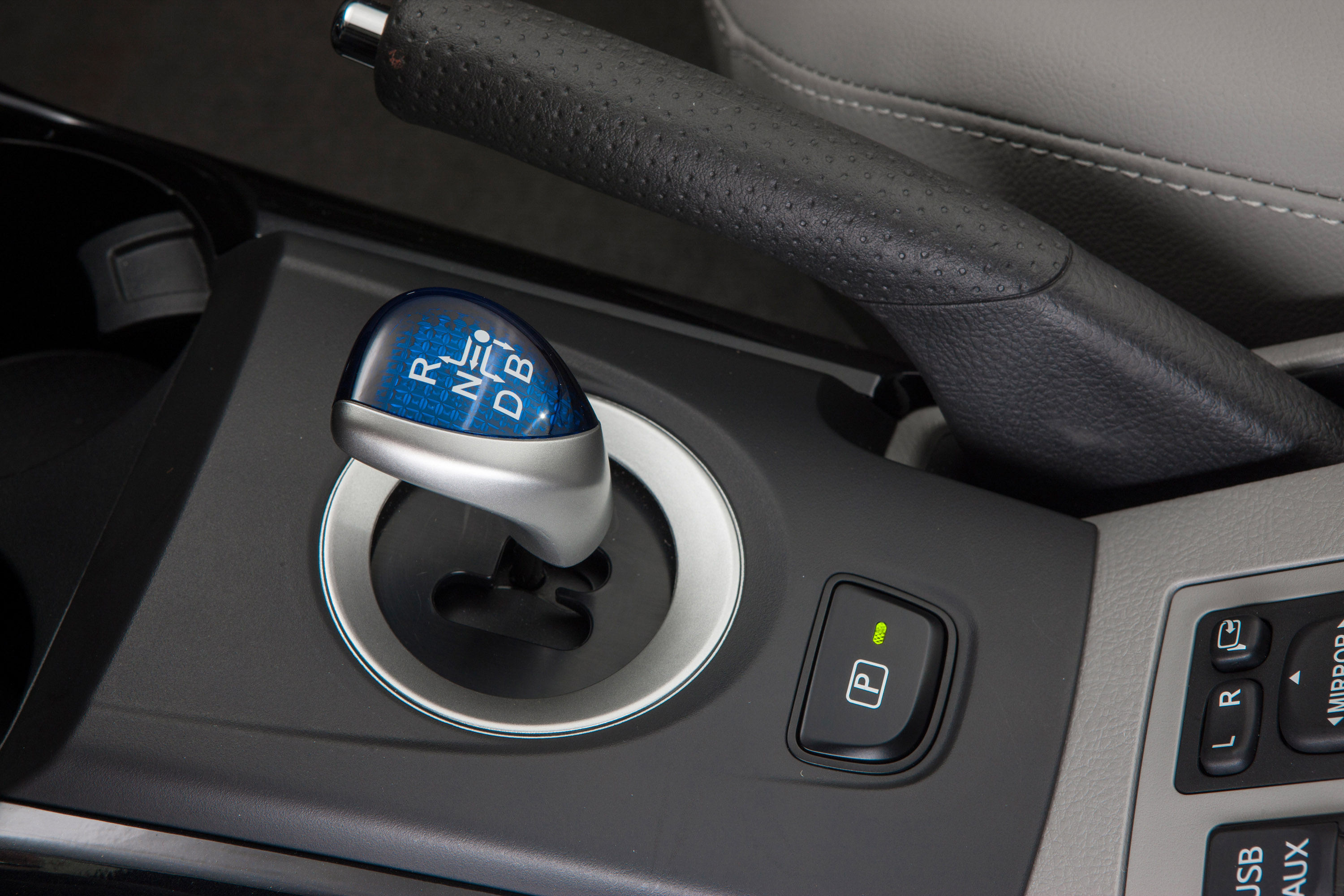 Toyota RAV4 EV photo #23