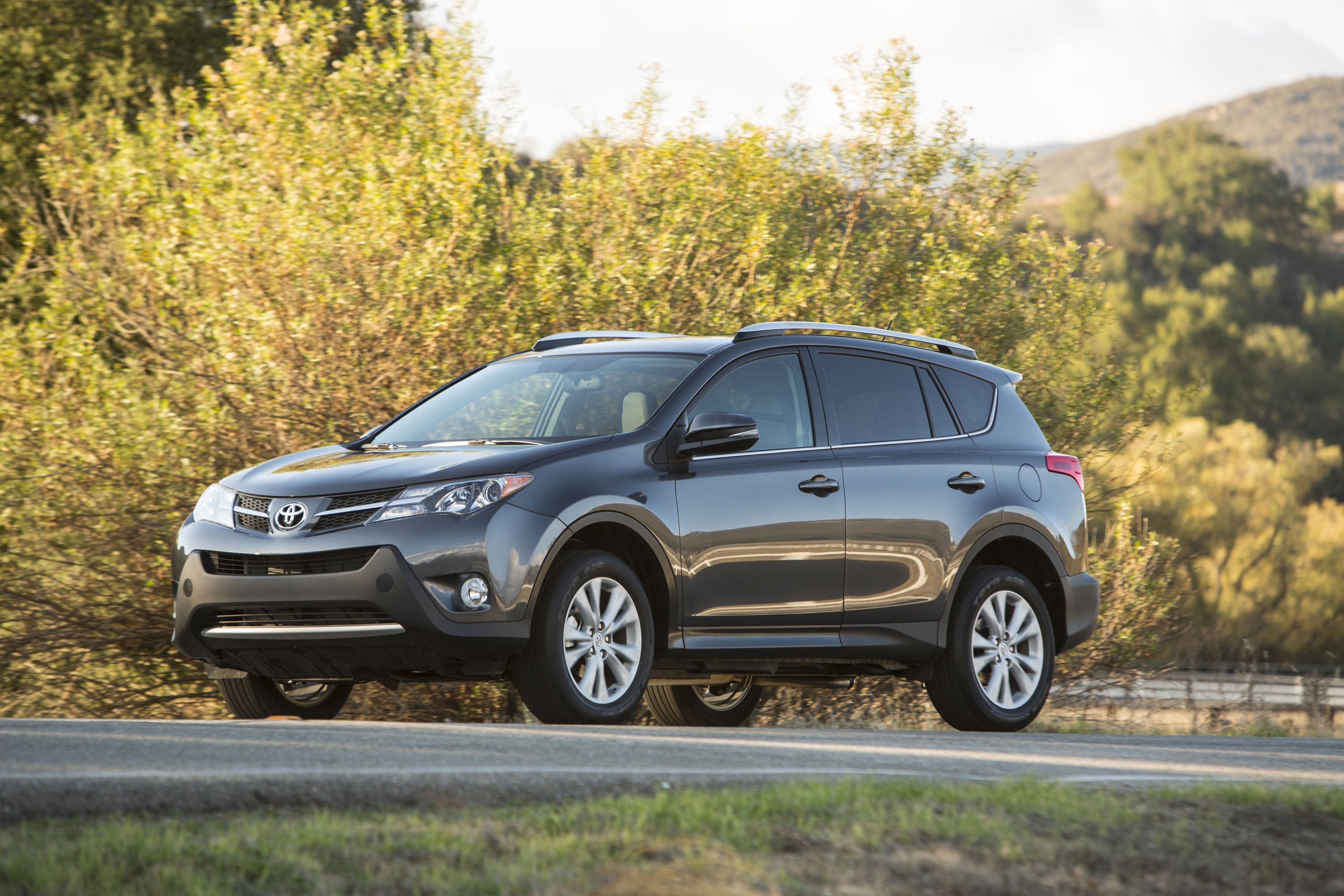 Toyota RAV4 photo #4