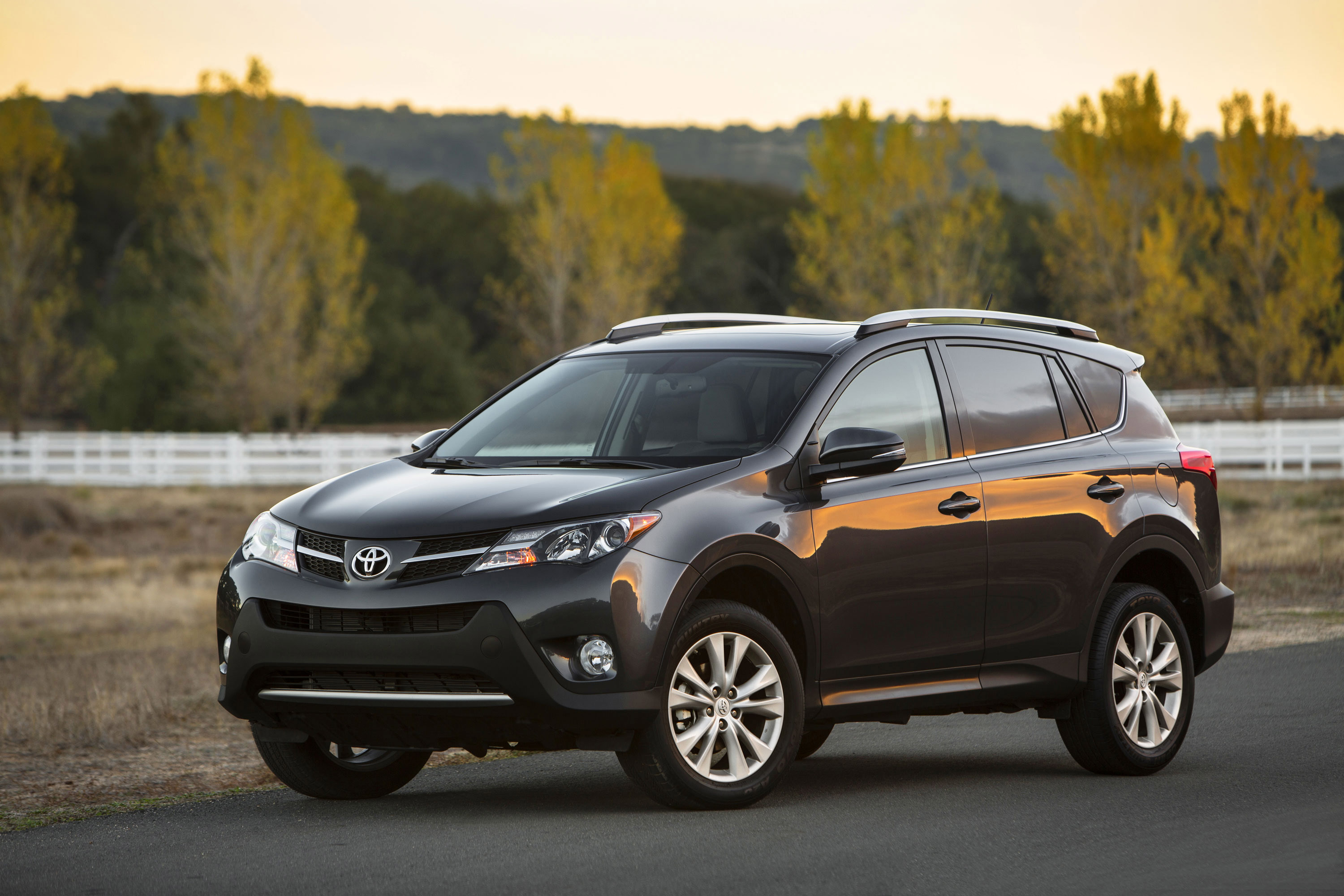Toyota RAV4 photo #15