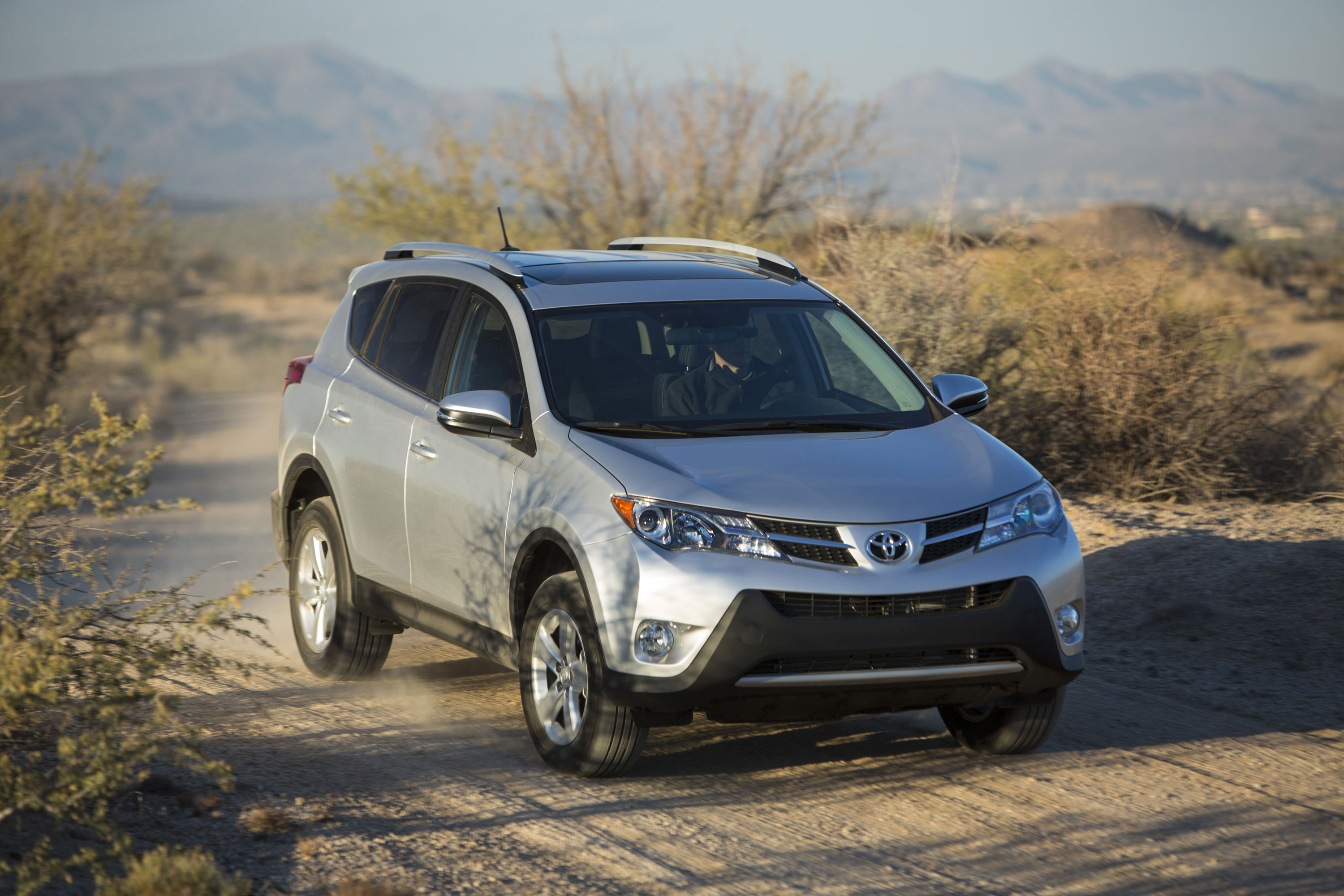 Toyota RAV4 photo #17