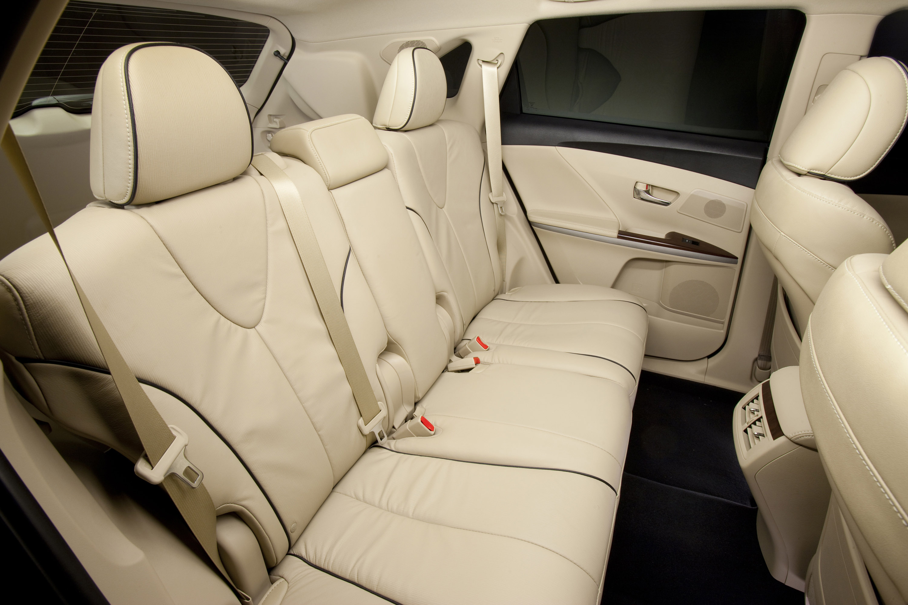 Toyota Venza photo #24