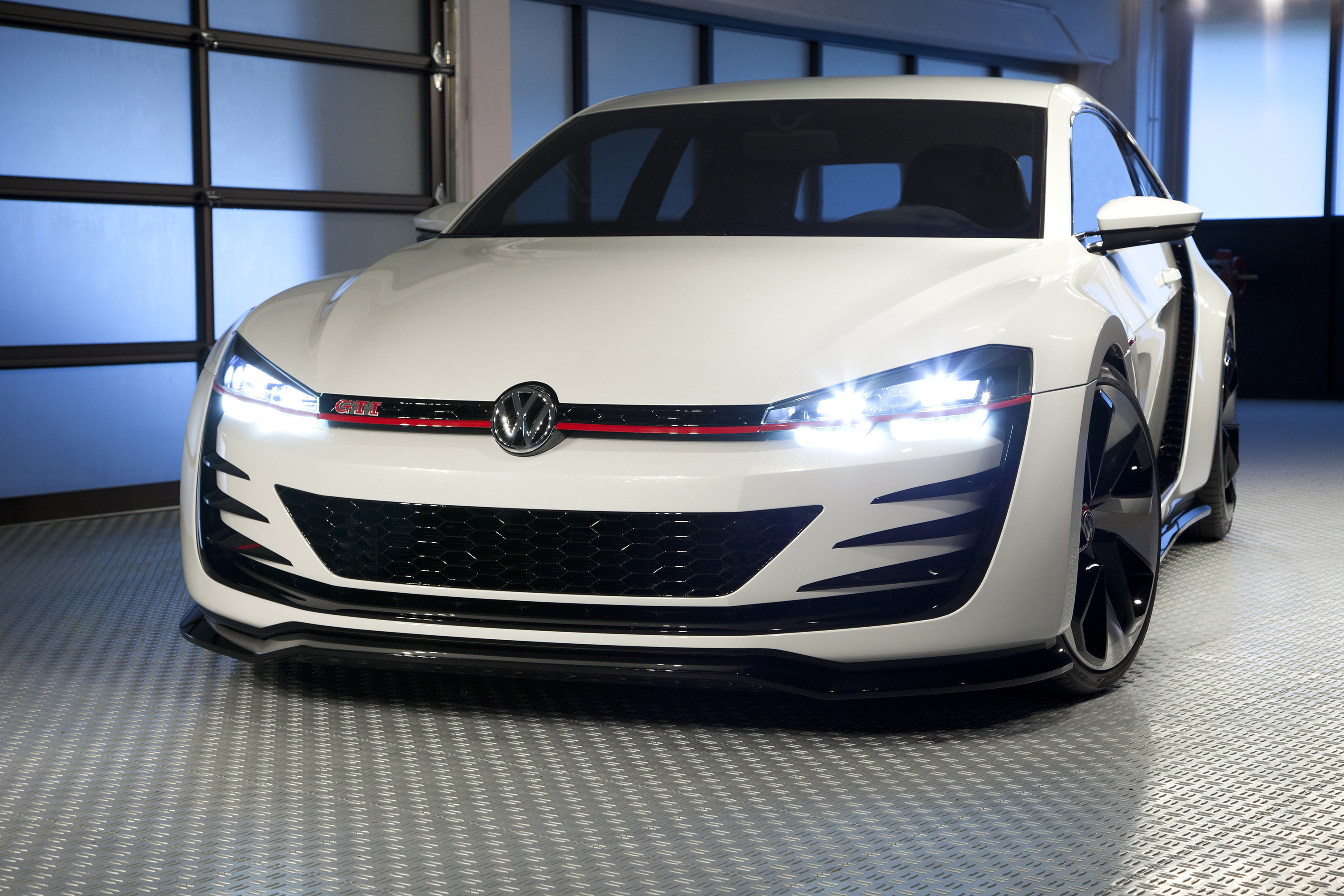 Volkswagen Golf Design Vision GTI photo #2