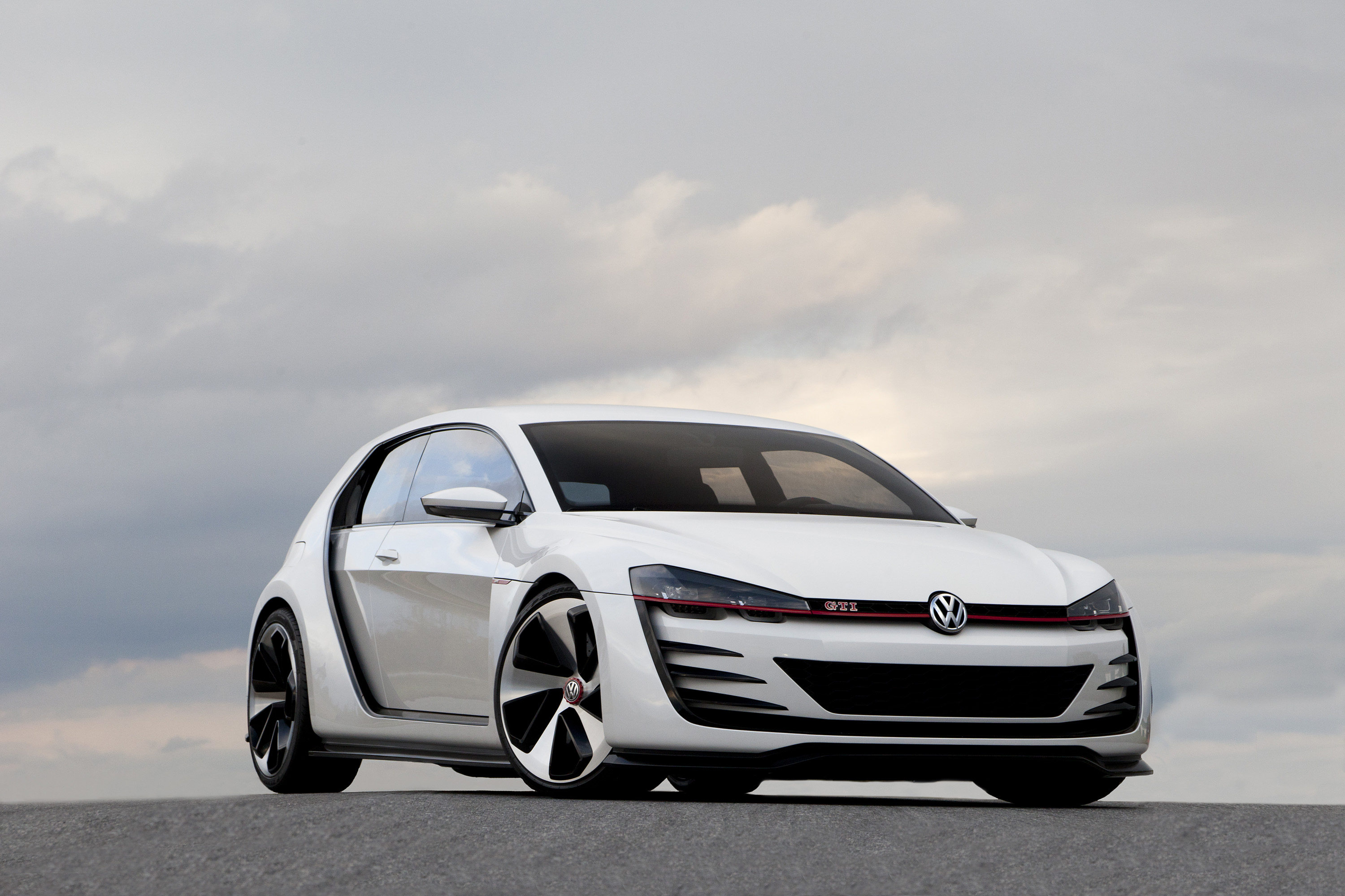 Volkswagen Golf Design Vision GTI photo #11