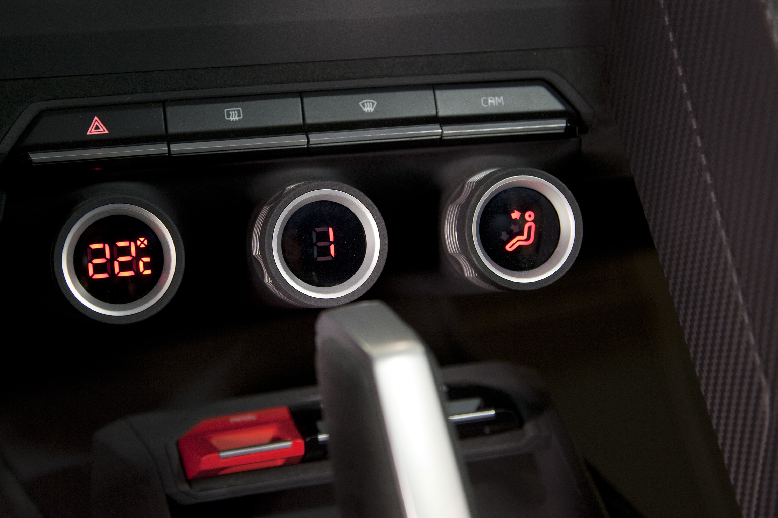 Volkswagen Golf Design Vision GTI photo #23