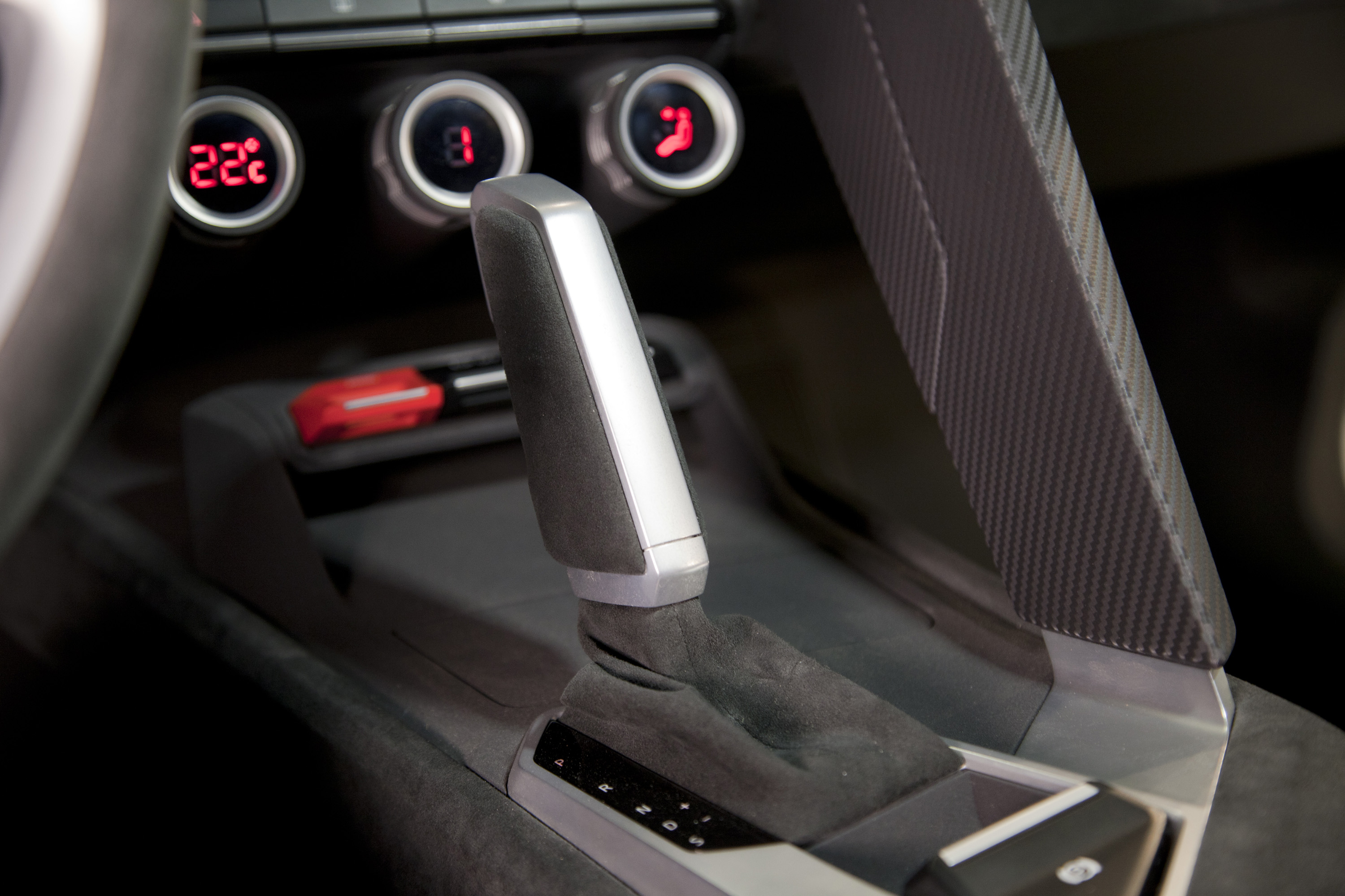 Volkswagen Golf Design Vision GTI photo #25