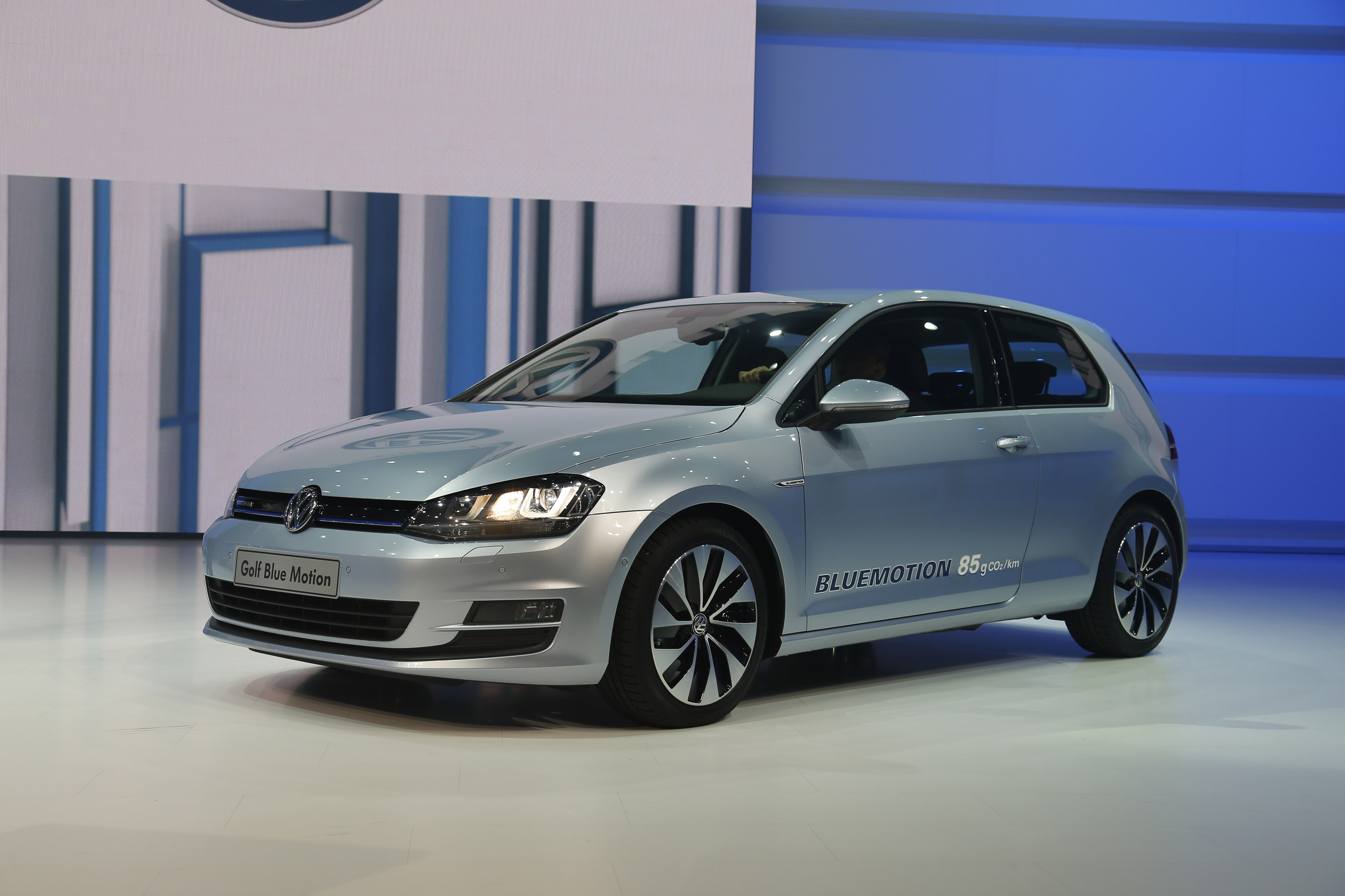 Volkswagen Golf photo #16