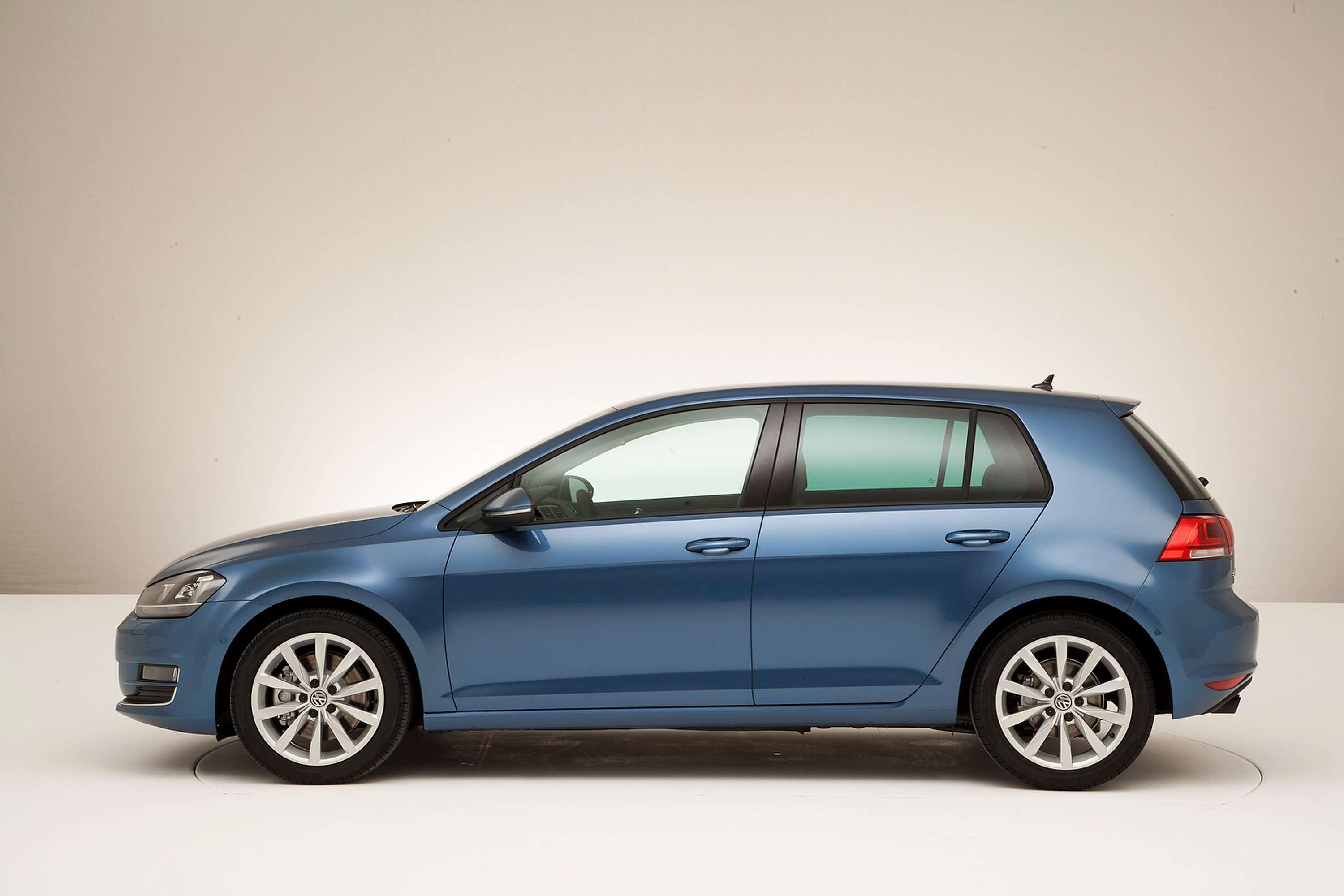 Volkswagen Golf photo #31