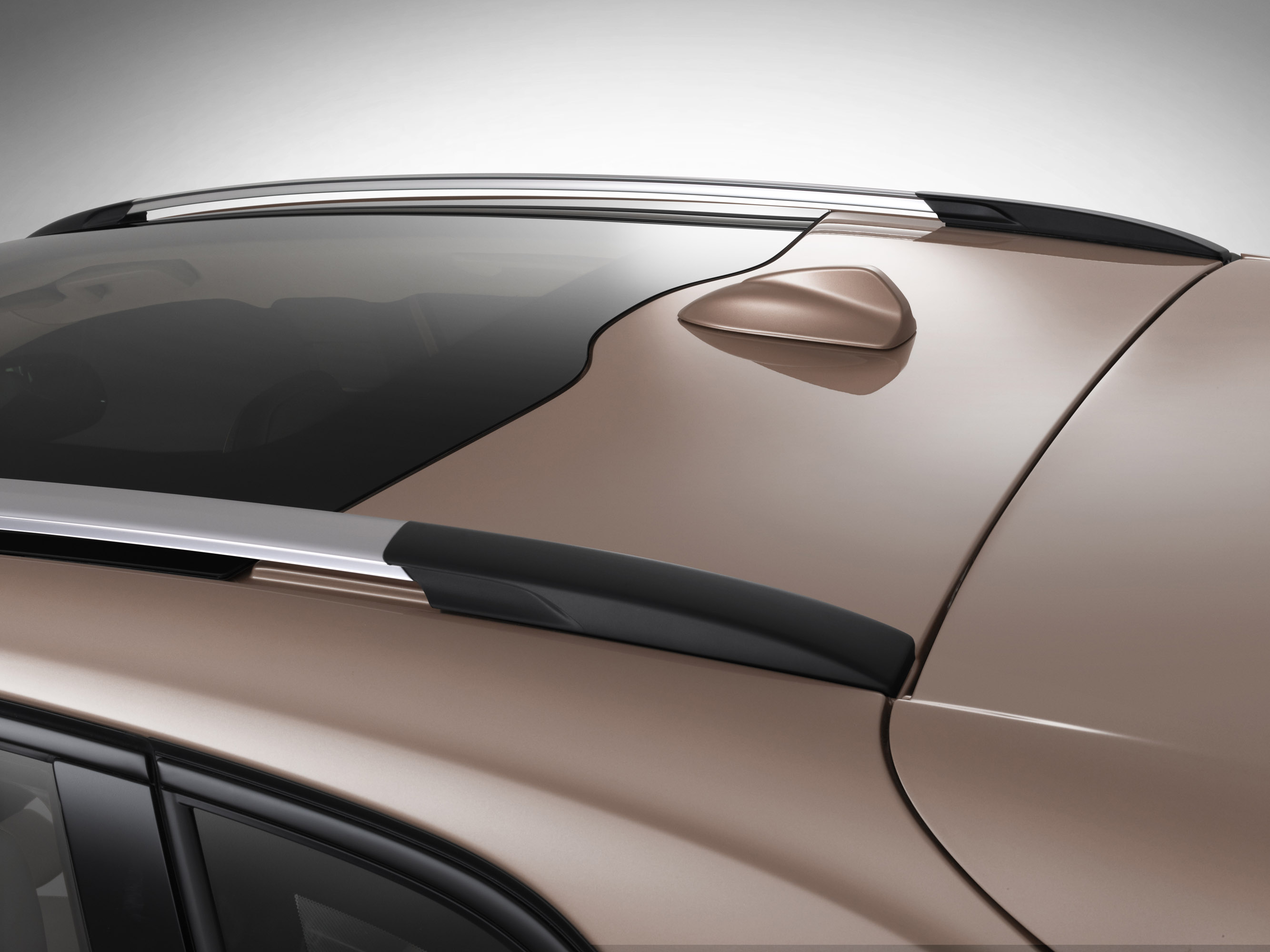 Volvo V40 Cross Country photo #18