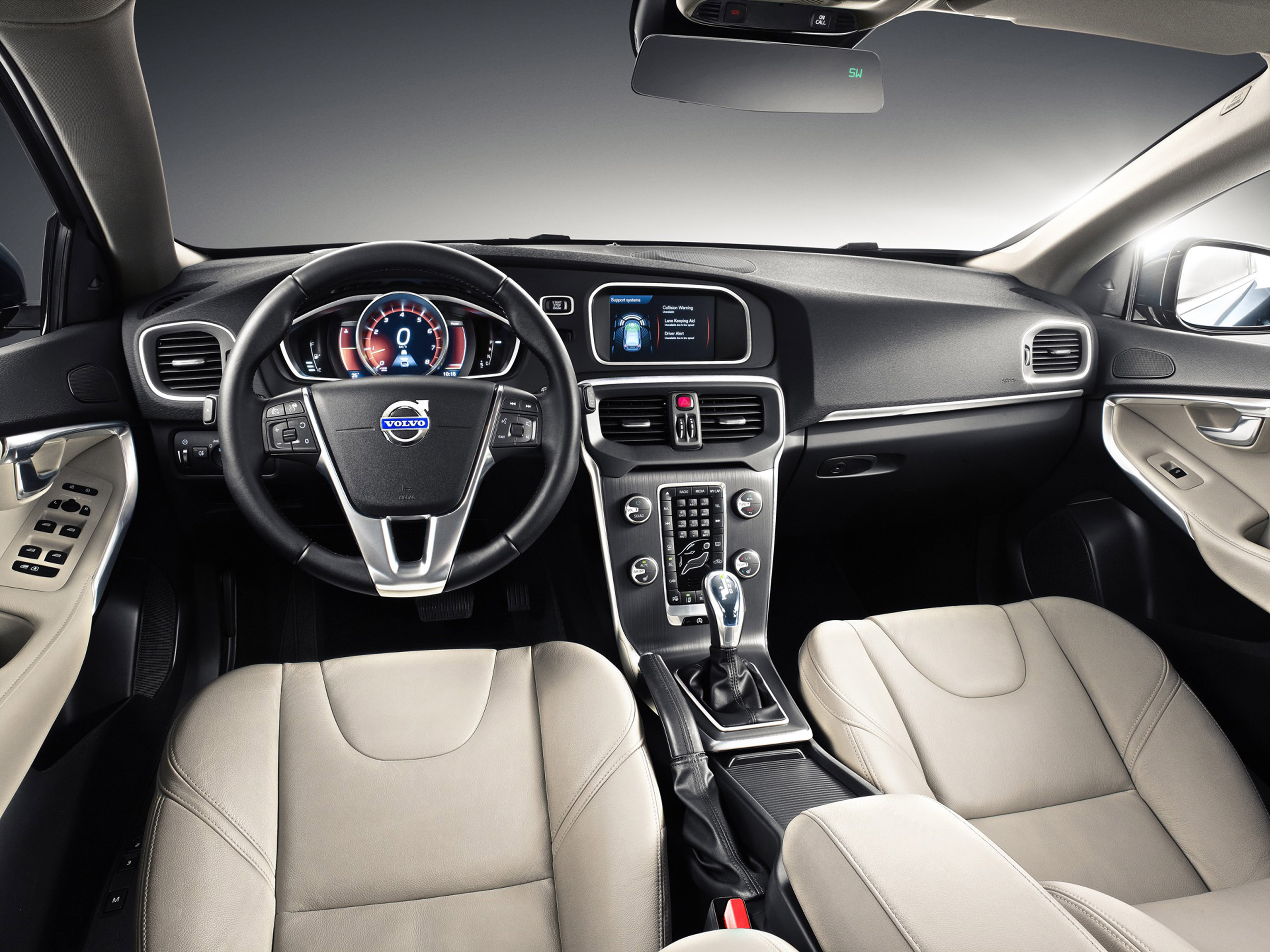 Volvo V40 photo #38