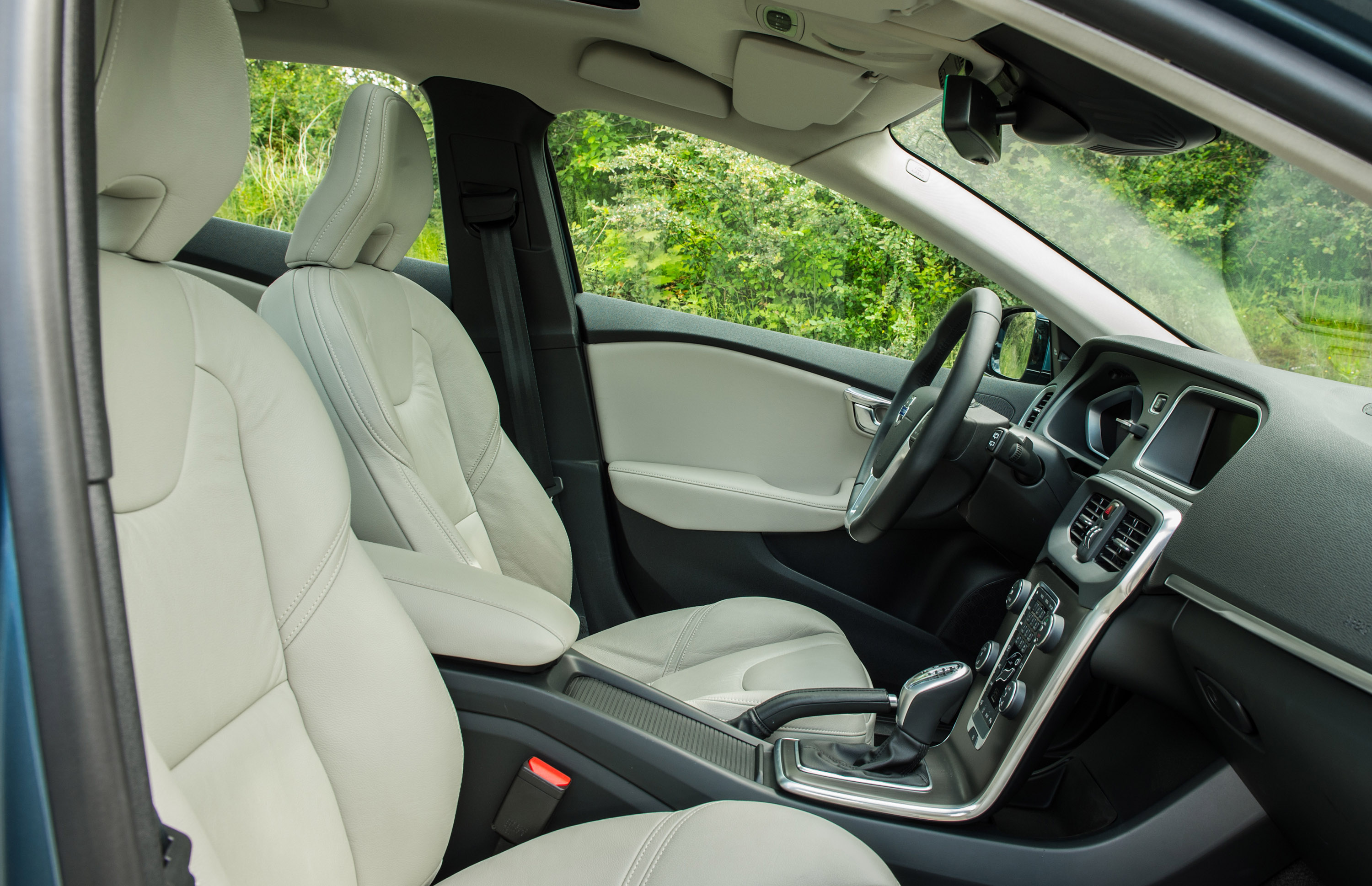 Volvo V40 photo #66