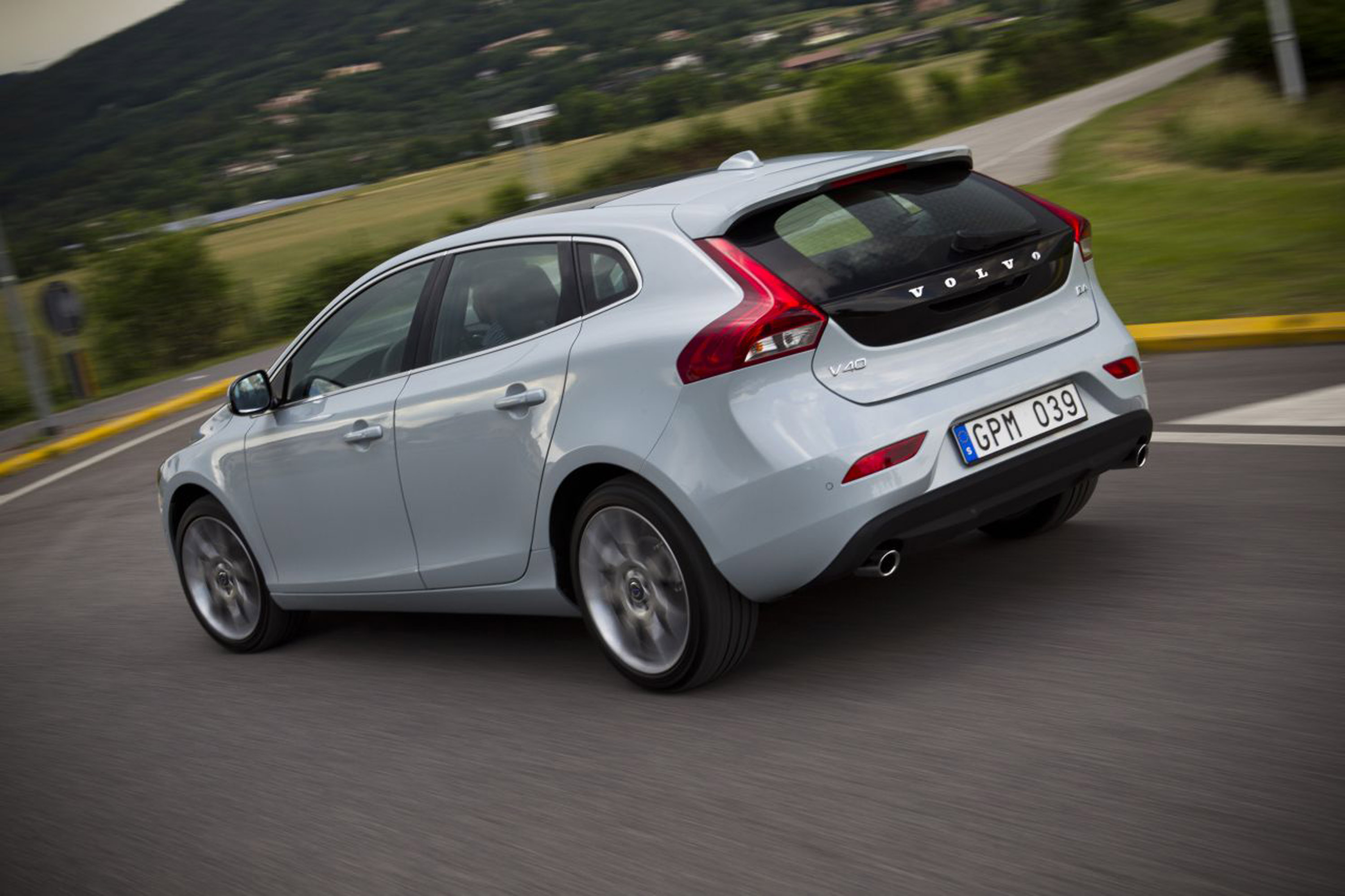Volvo V40 photo #83