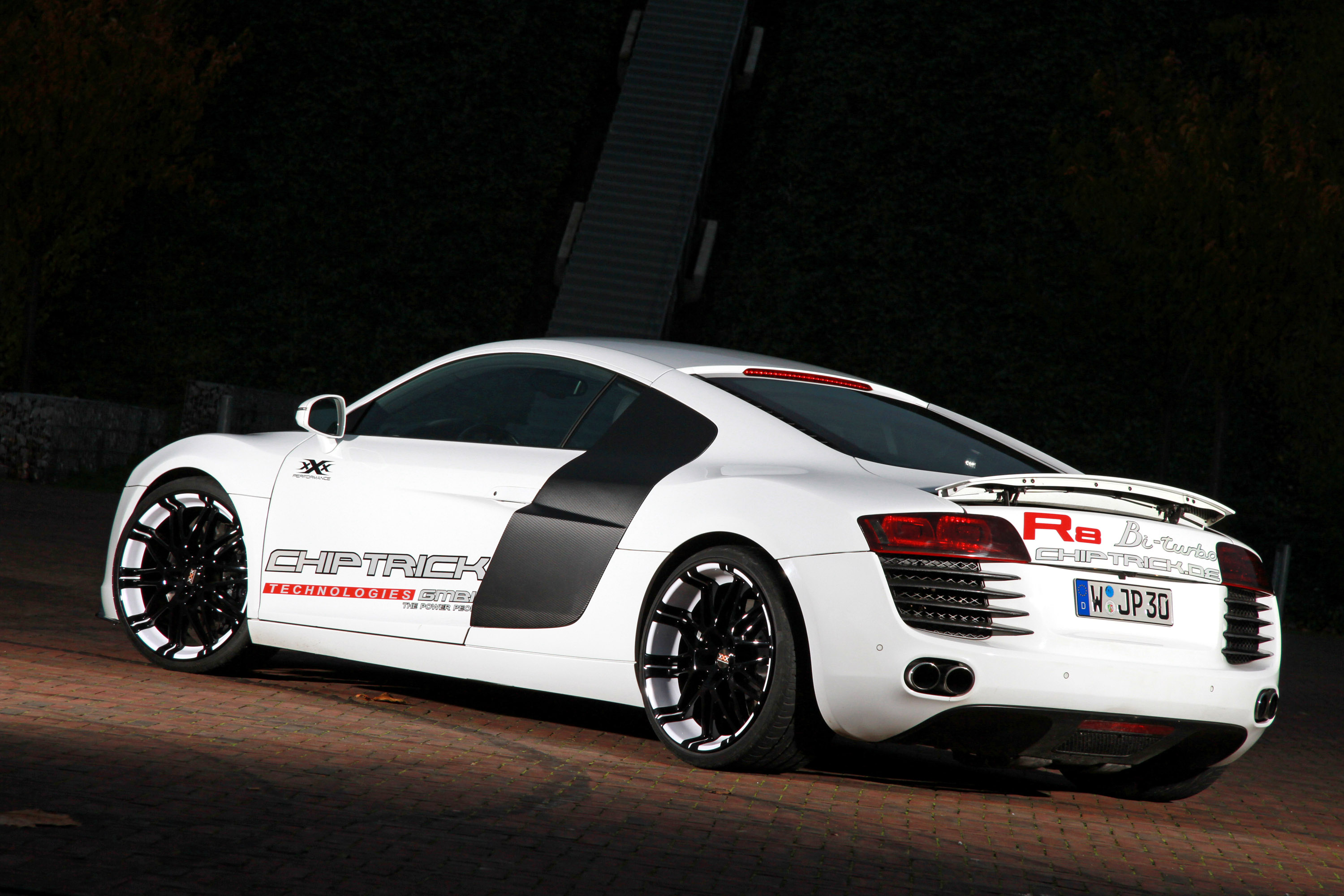 xXx-Performance Audi R8 4.2 FSI quattro photo #4
