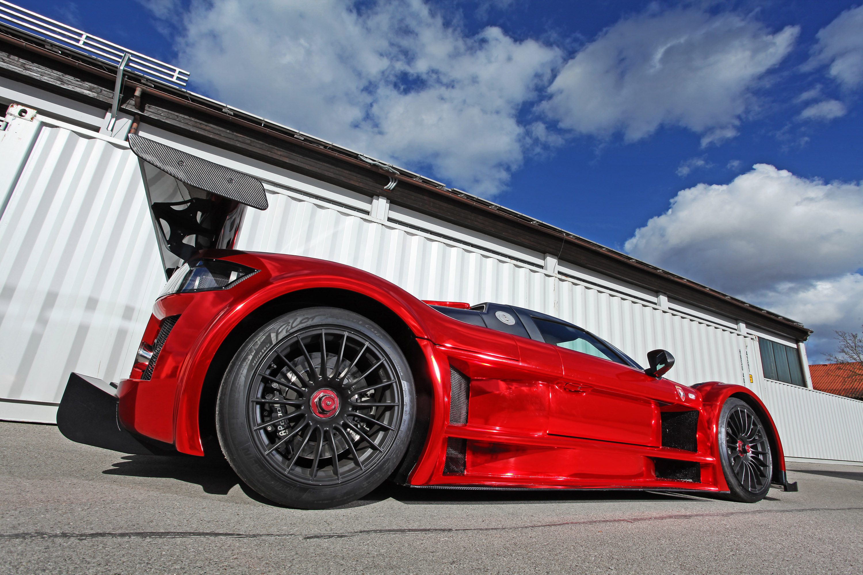 2M Design Gumpert Apollo S photo #10