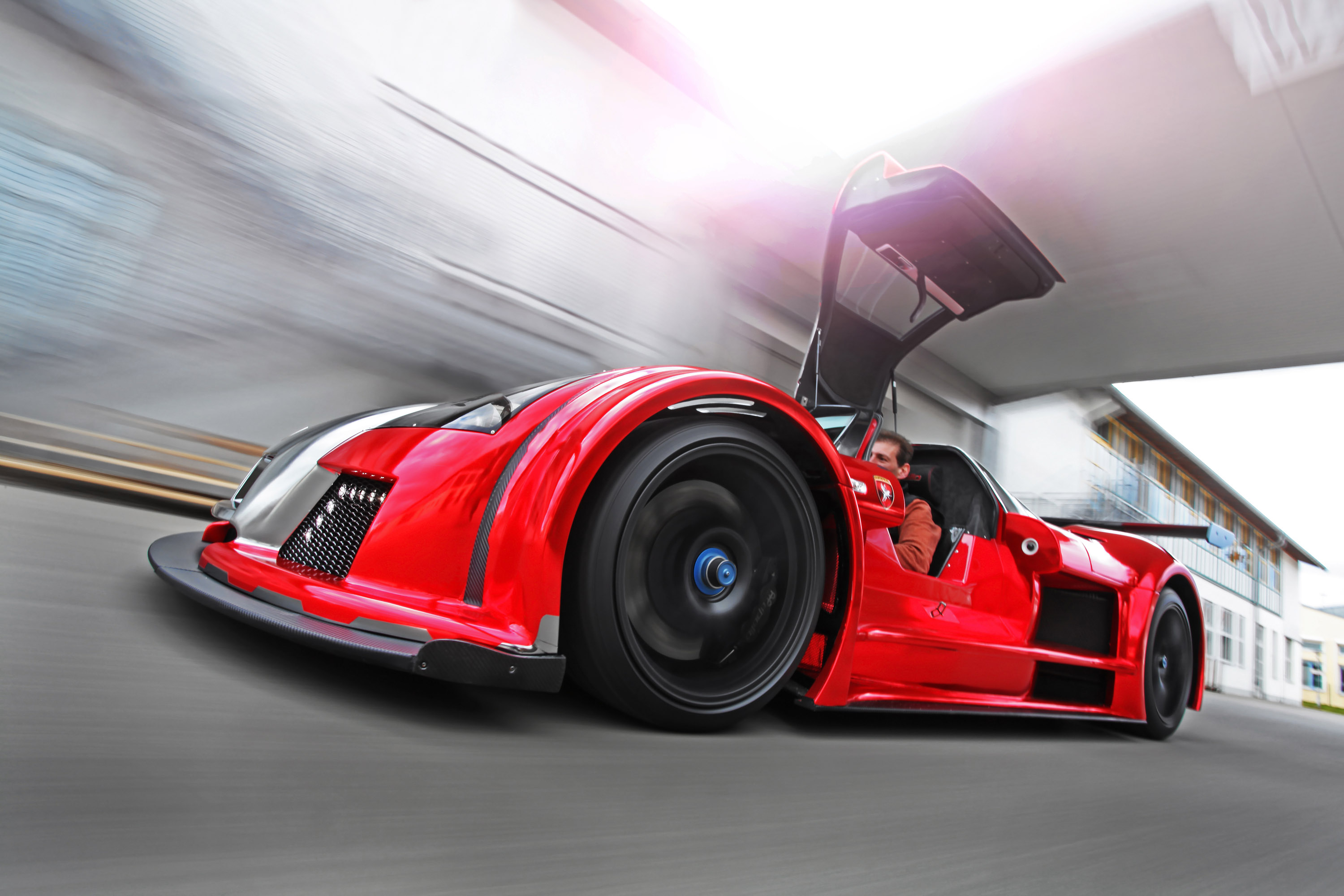 2M Design Gumpert Apollo S photo #11