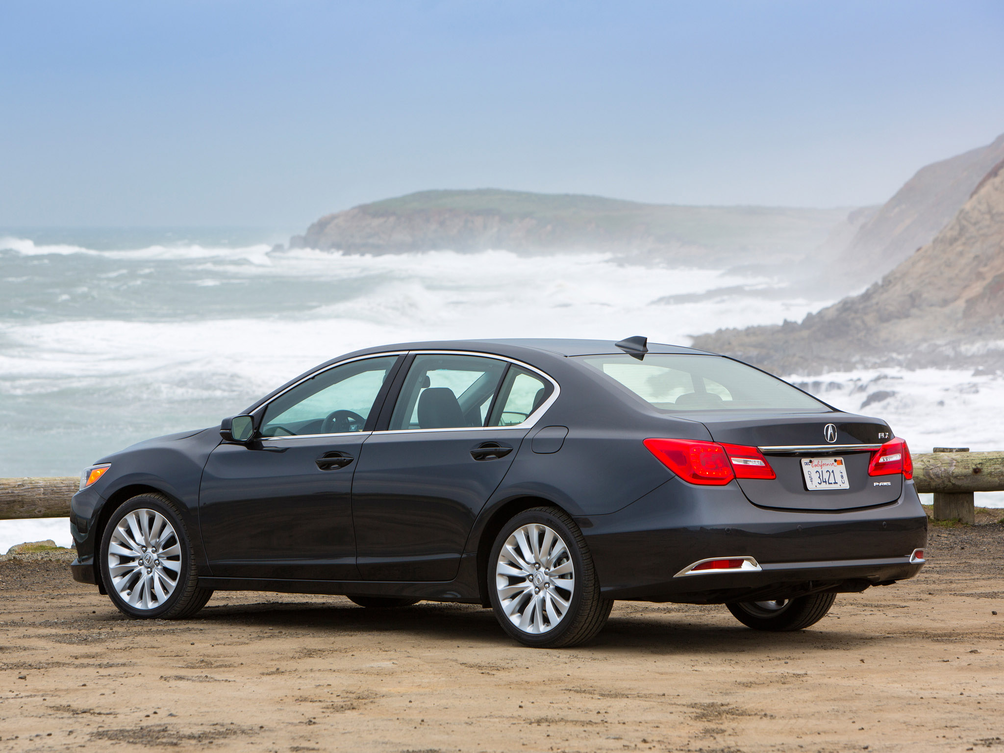 Acura RLX photo #18