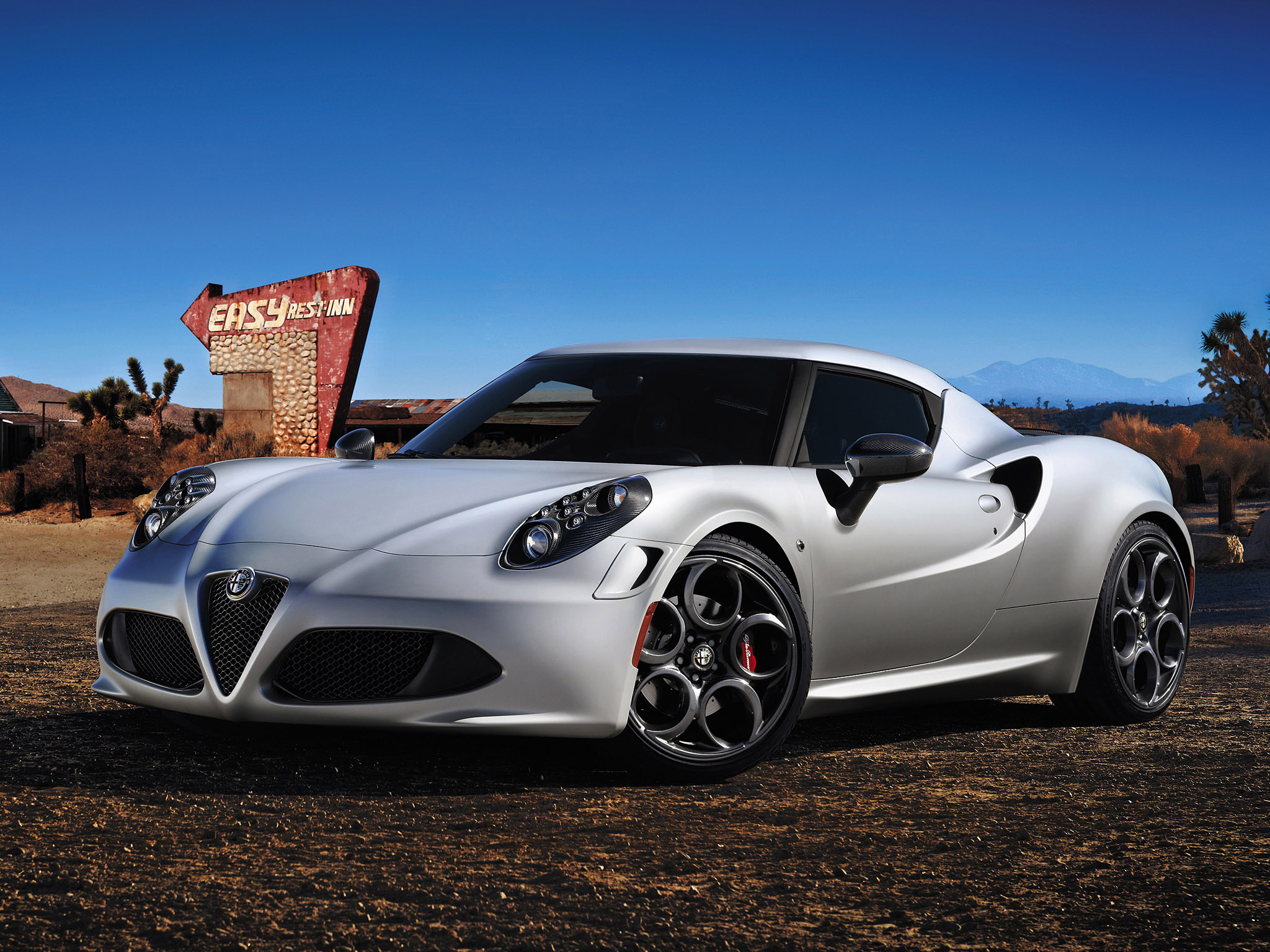 Alfa Romeo 4C photo #1