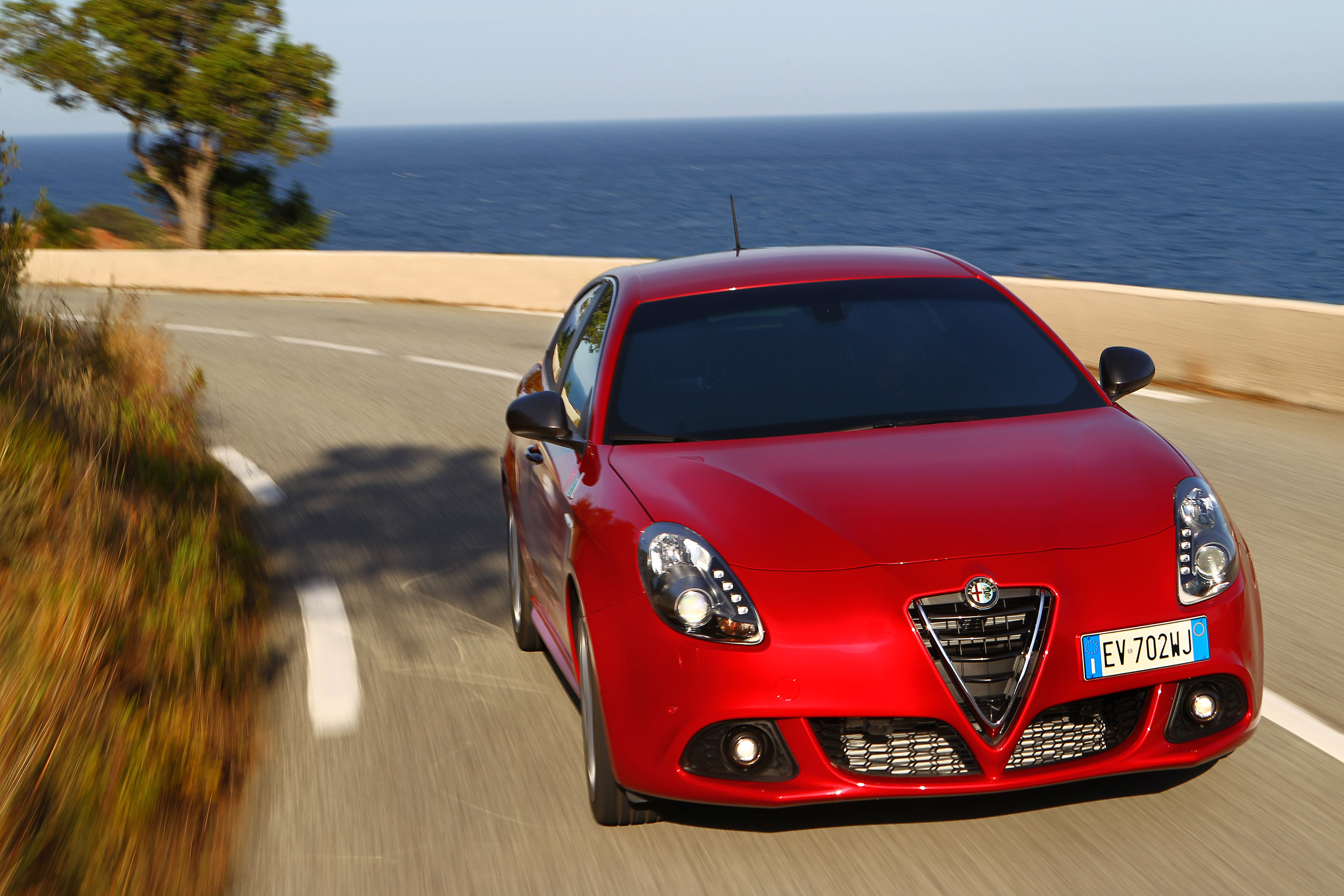 Alfa Romeo Giulietta Quadrifoglio Verde photo #18