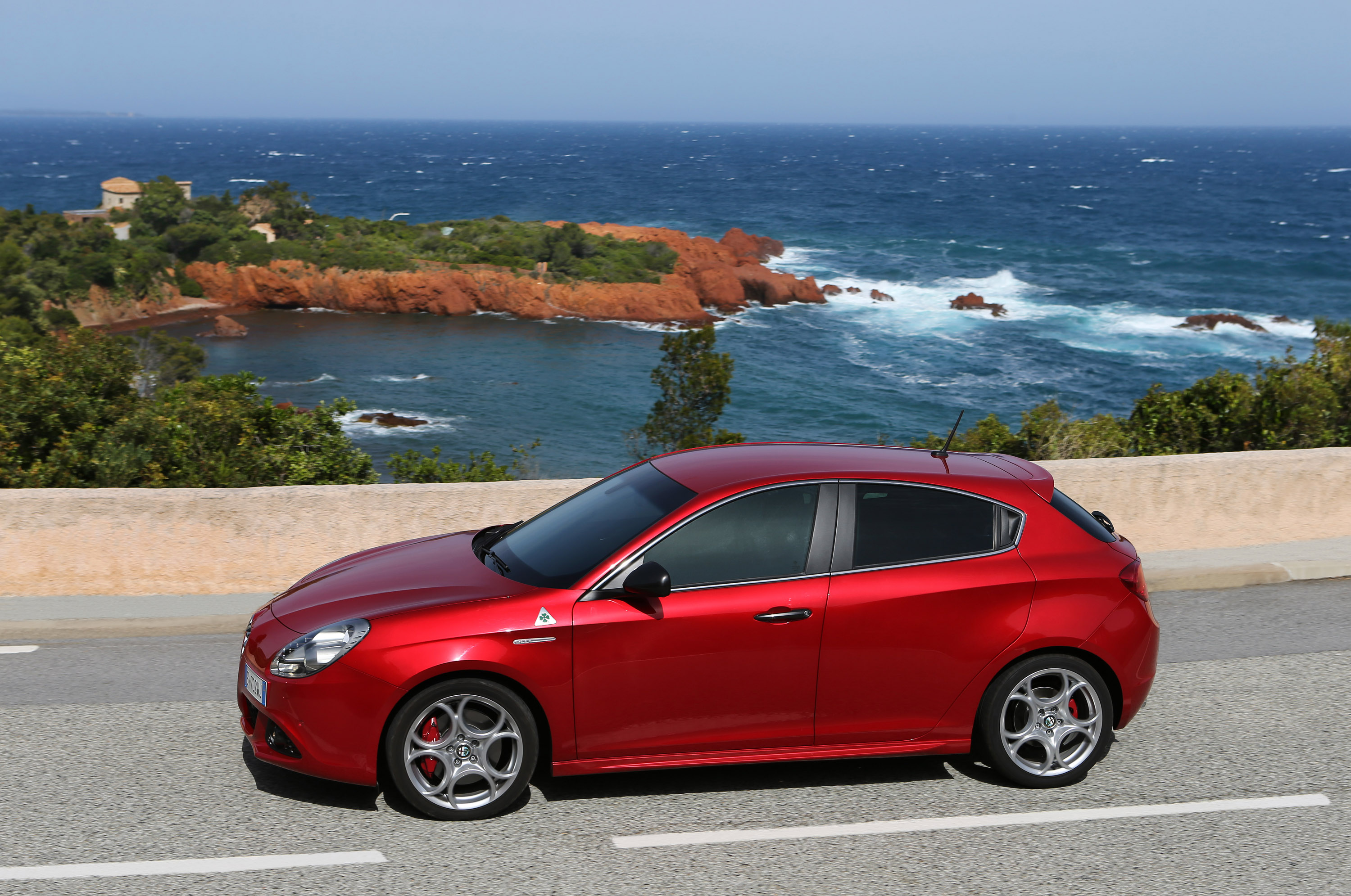 Alfa Romeo Giulietta Quadrifoglio Verde photo #19