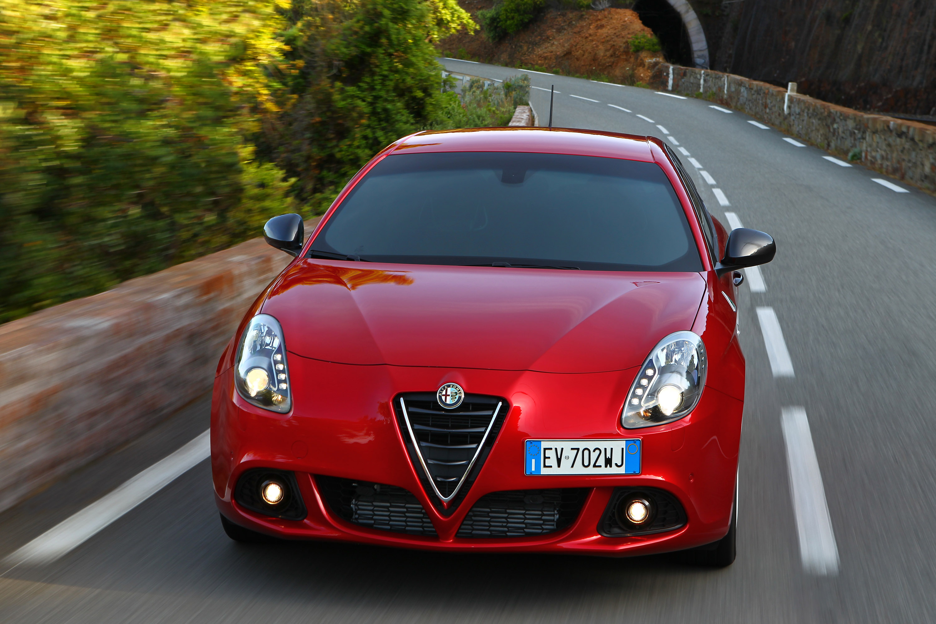 Alfa Romeo Giulietta Quadrifoglio Verde photo #24