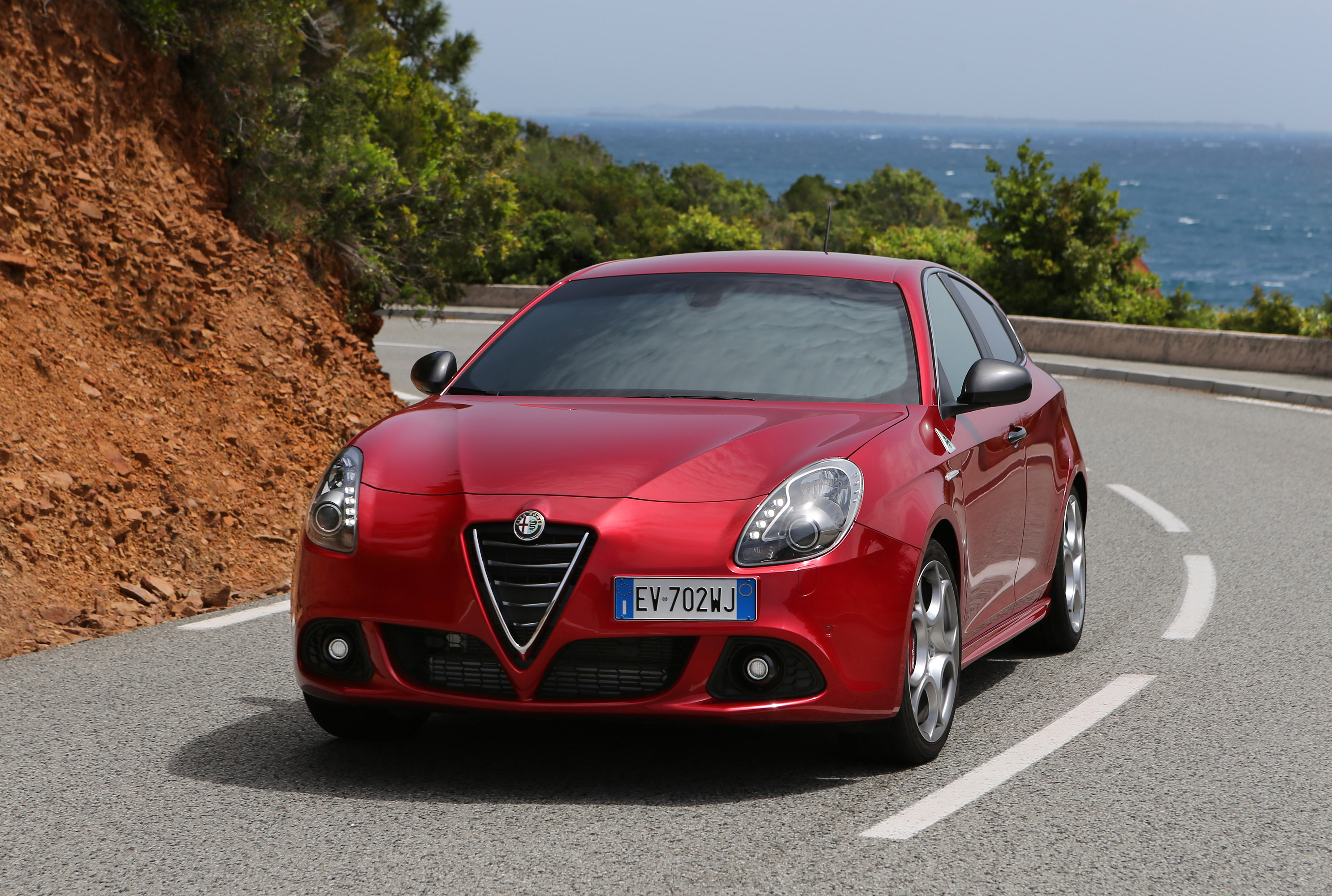 Alfa Romeo Giulietta Quadrifoglio Verde photo #25