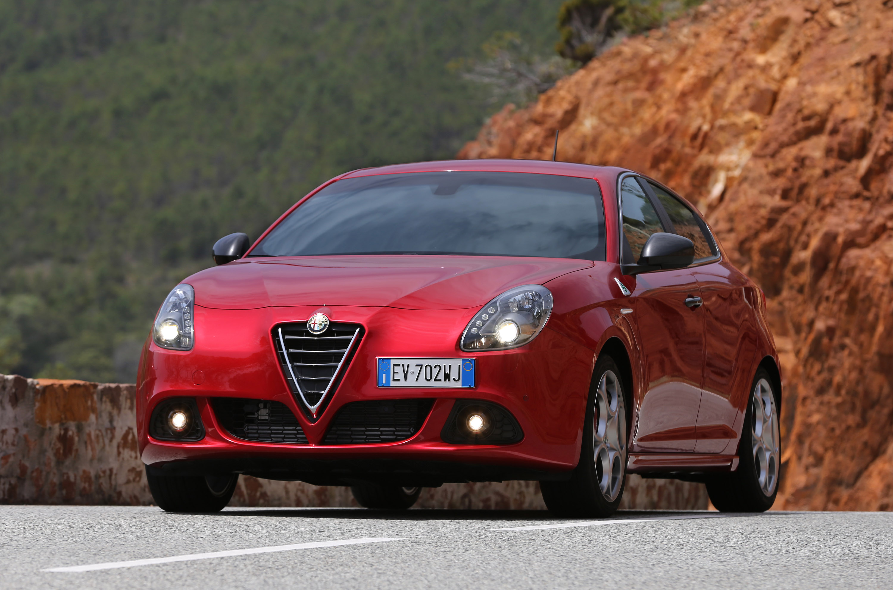 Alfa Romeo Giulietta Quadrifoglio Verde photo #27