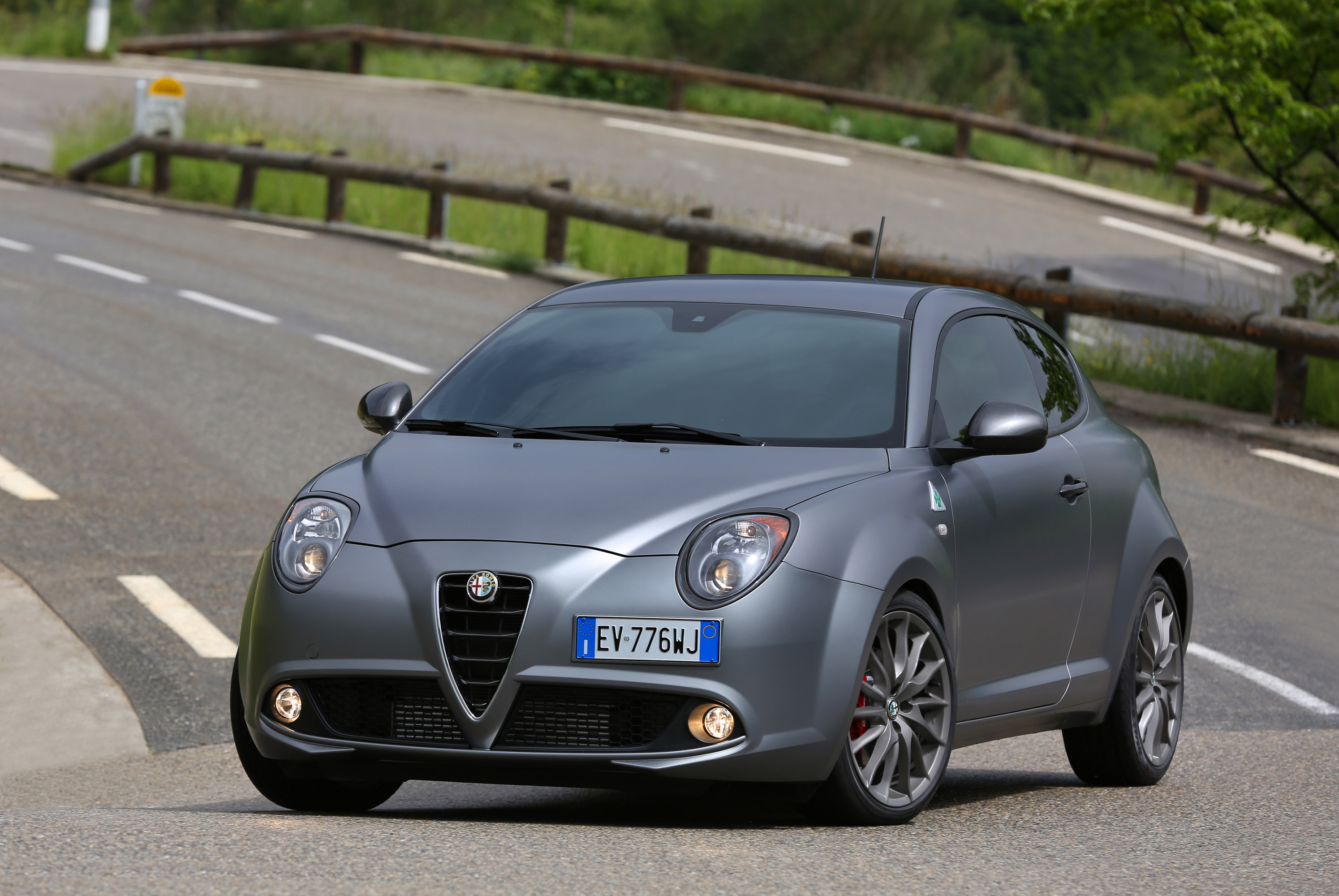 Alfa Romeo MiTo Quadrifoglio Verde photo #2