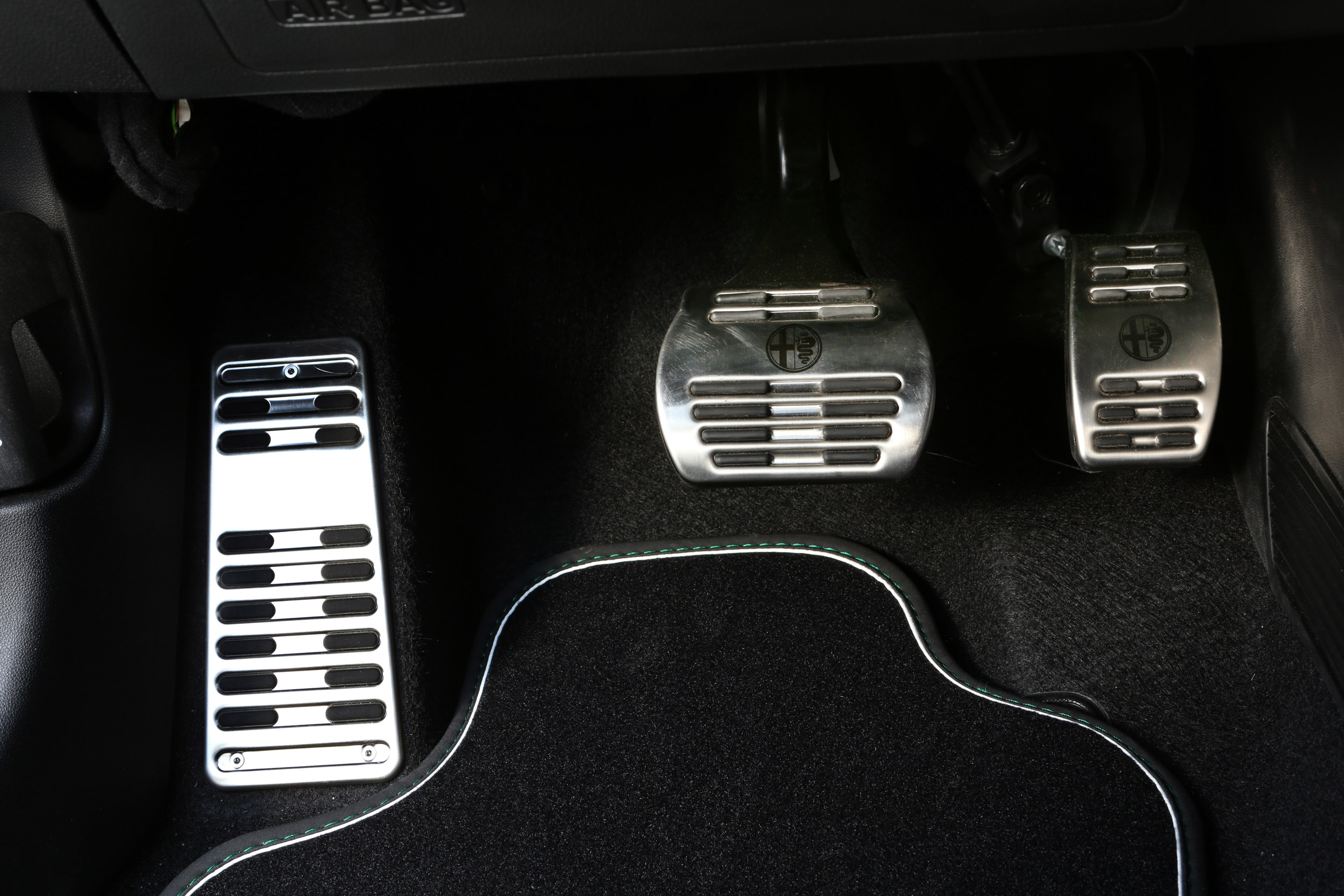 Alfa Romeo MiTo Quadrifoglio Verde photo #54