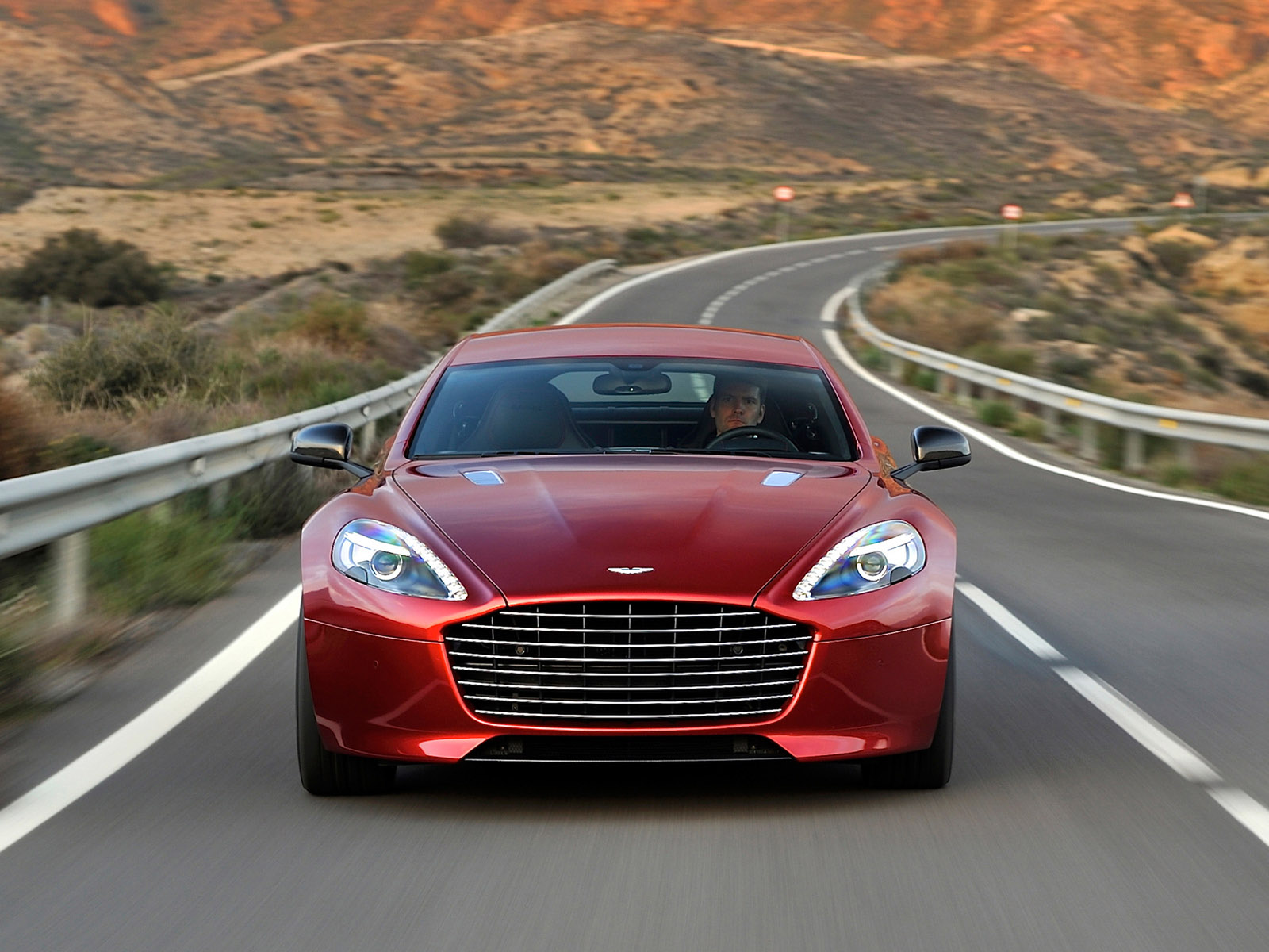 Aston Martin Rapide S photo #2