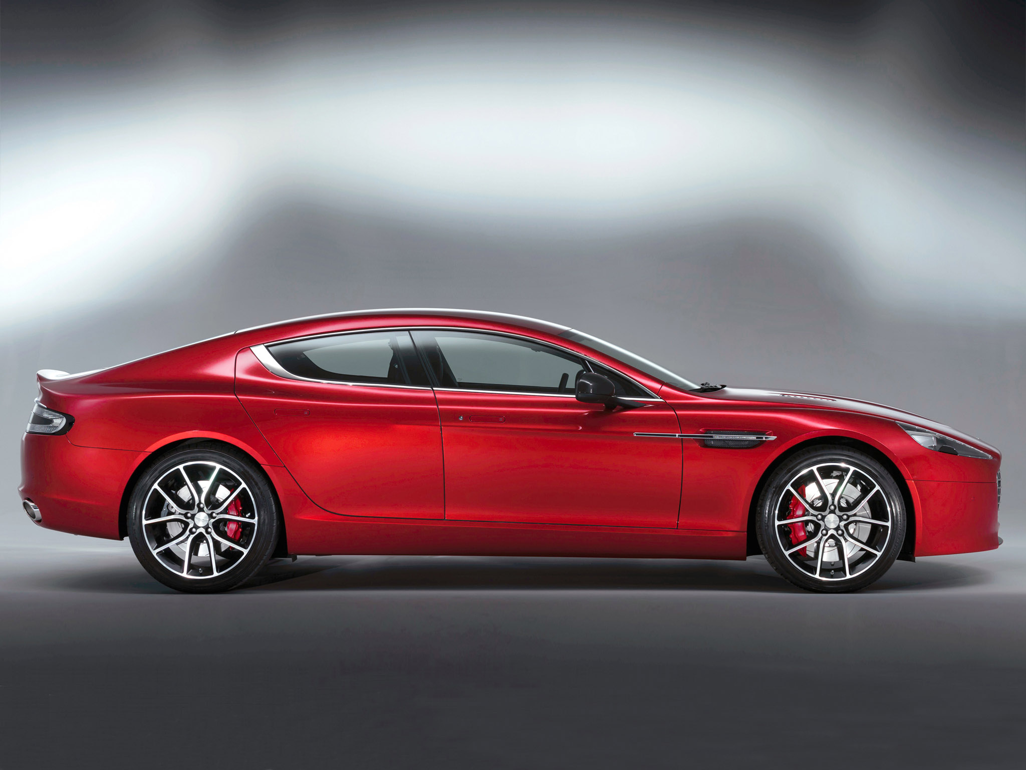 Aston Martin Rapide S photo #17