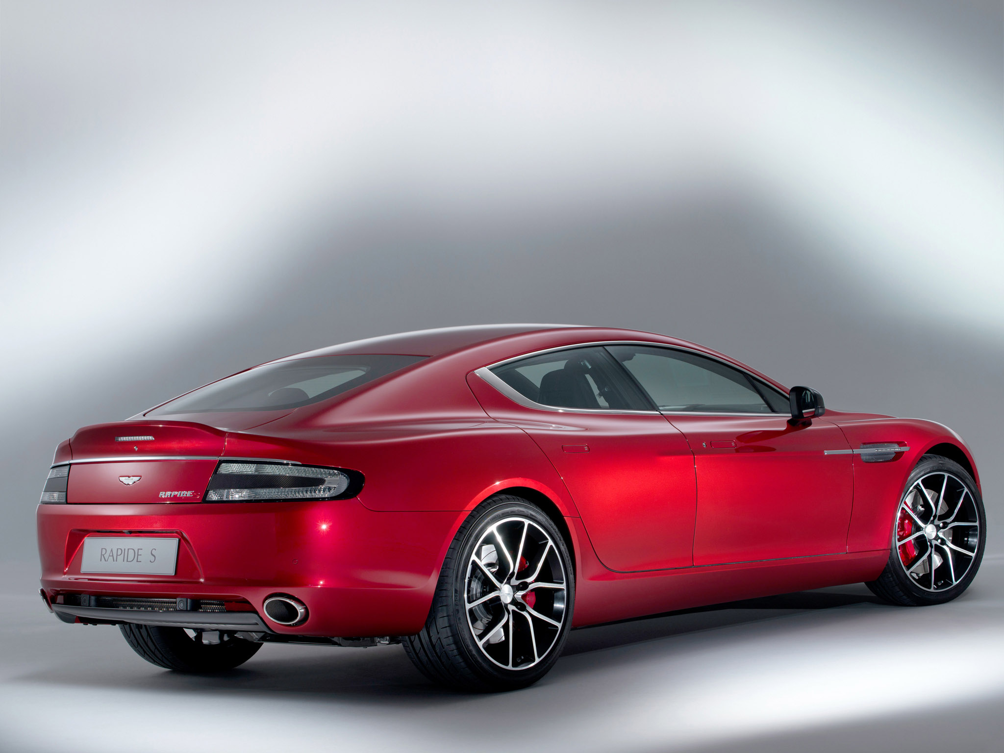 Aston Martin Rapide S photo #23