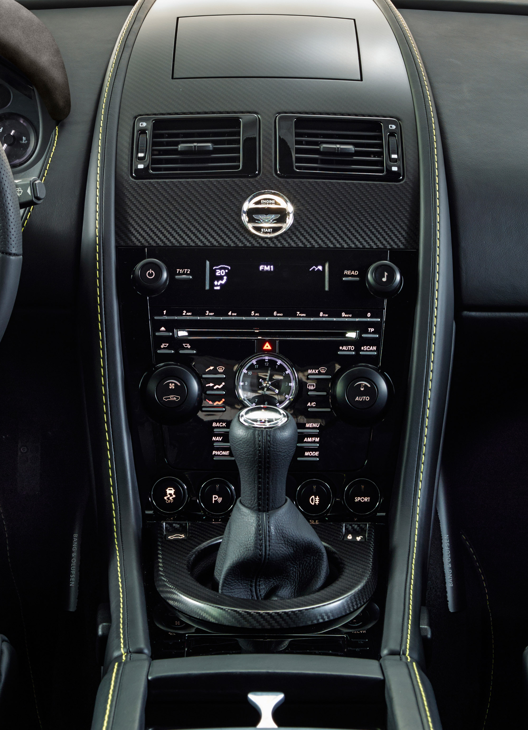 Aston Martin V8 Vantage N430 photo #16