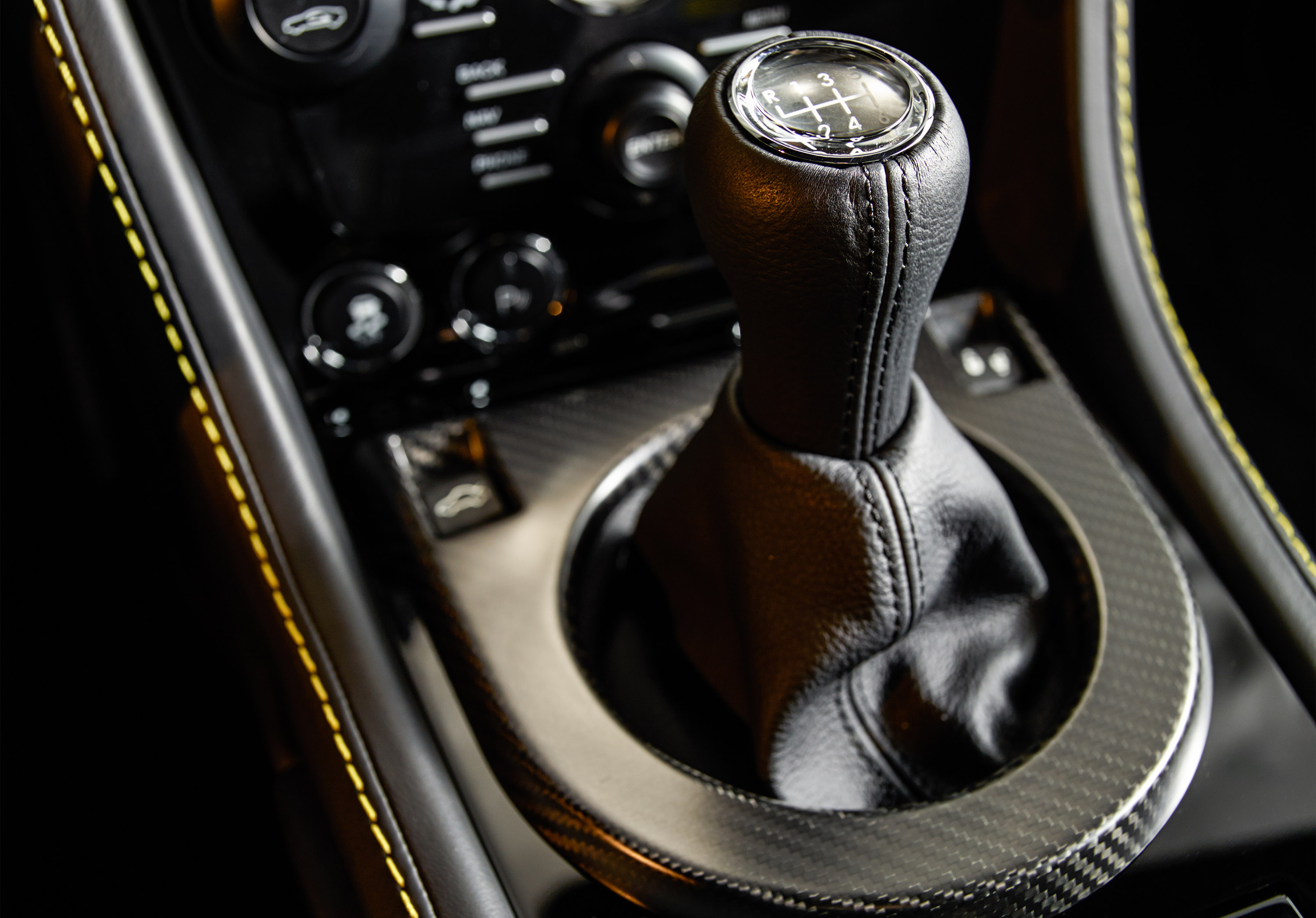 Aston Martin V8 Vantage N430 photo #17